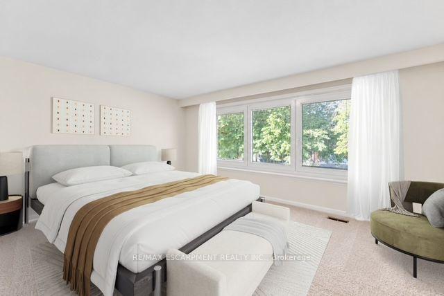 Photo 19 of 7 Watling Street, Etobicoke, Willowridge-Martingrove-Richview — HOMEH