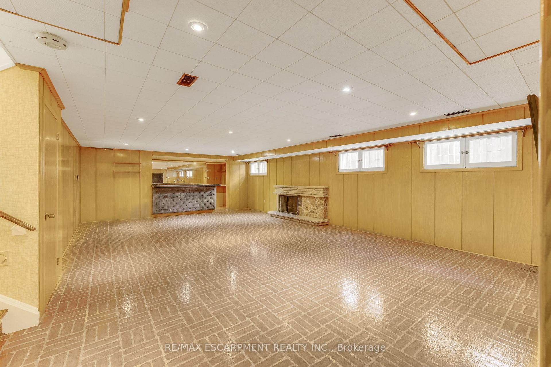 Photo 35 of 7 Watling Street, Etobicoke, Willowridge-Martingrove-Richview — HOMEH
