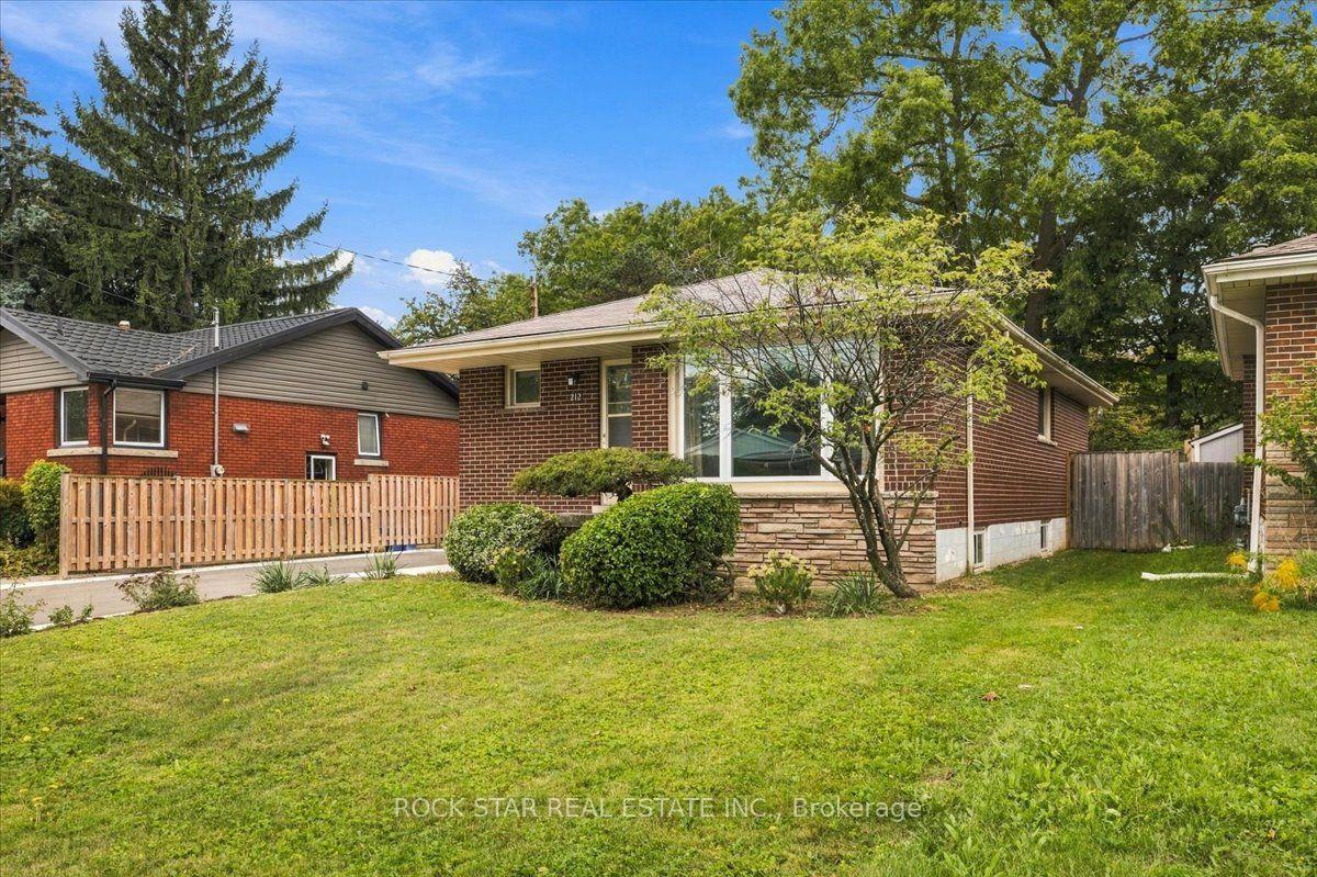 Photo 3 of 212 West 33rd Street, Hamilton, Westcliffe — HOMEH