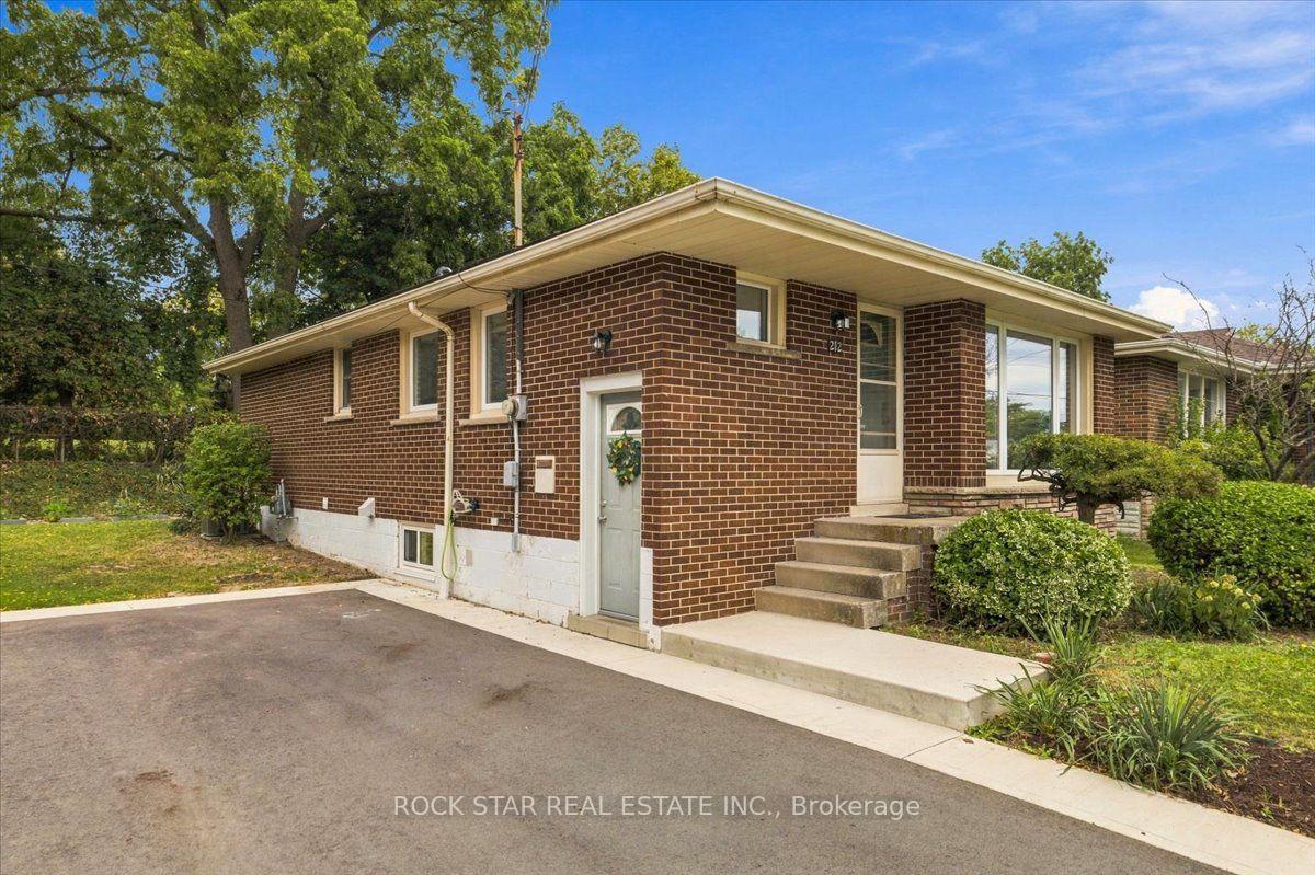 Photo 4 of 212 West 33rd Street, Hamilton, Westcliffe — HOMEH
