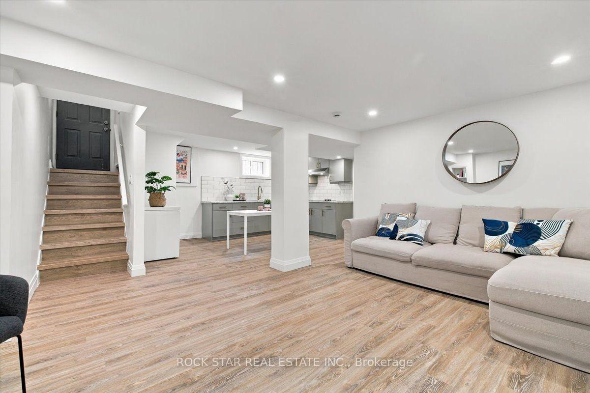 Photo 5 of 212 West 33rd Street, Hamilton, Westcliffe — HOMEH