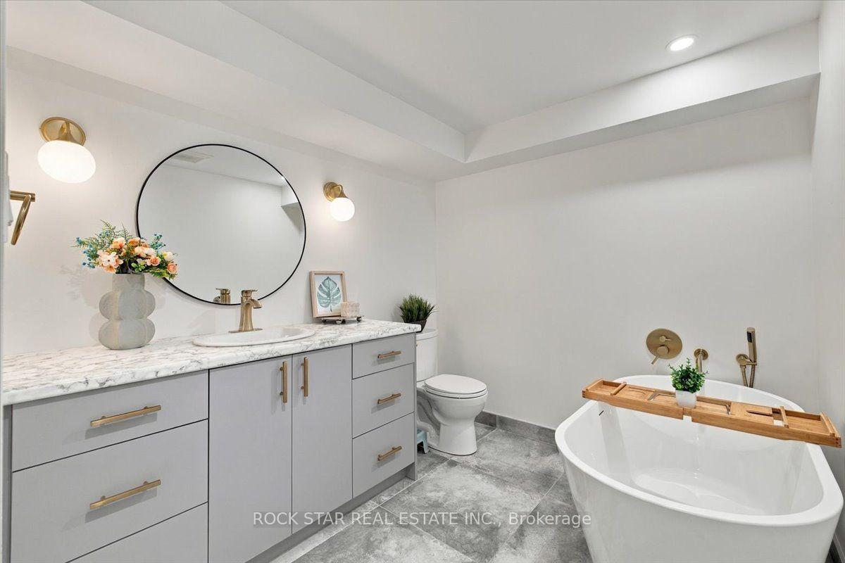 Photo 16 of 212 West 33rd Street, Hamilton, Westcliffe — HOMEH