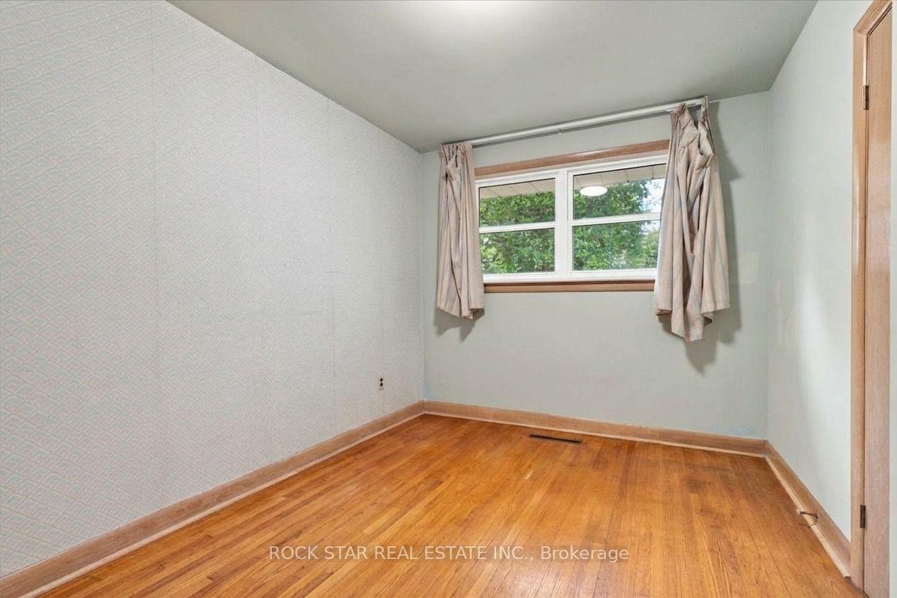 Photo 27 of 212 West 33rd Street, Hamilton, Westcliffe — HOMEH