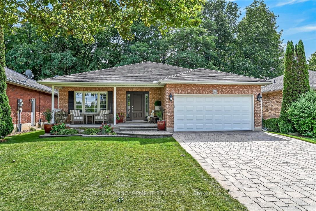 Photo 1 of 225 Dover Avenue, Norfolk, Port Dover — HOMEH