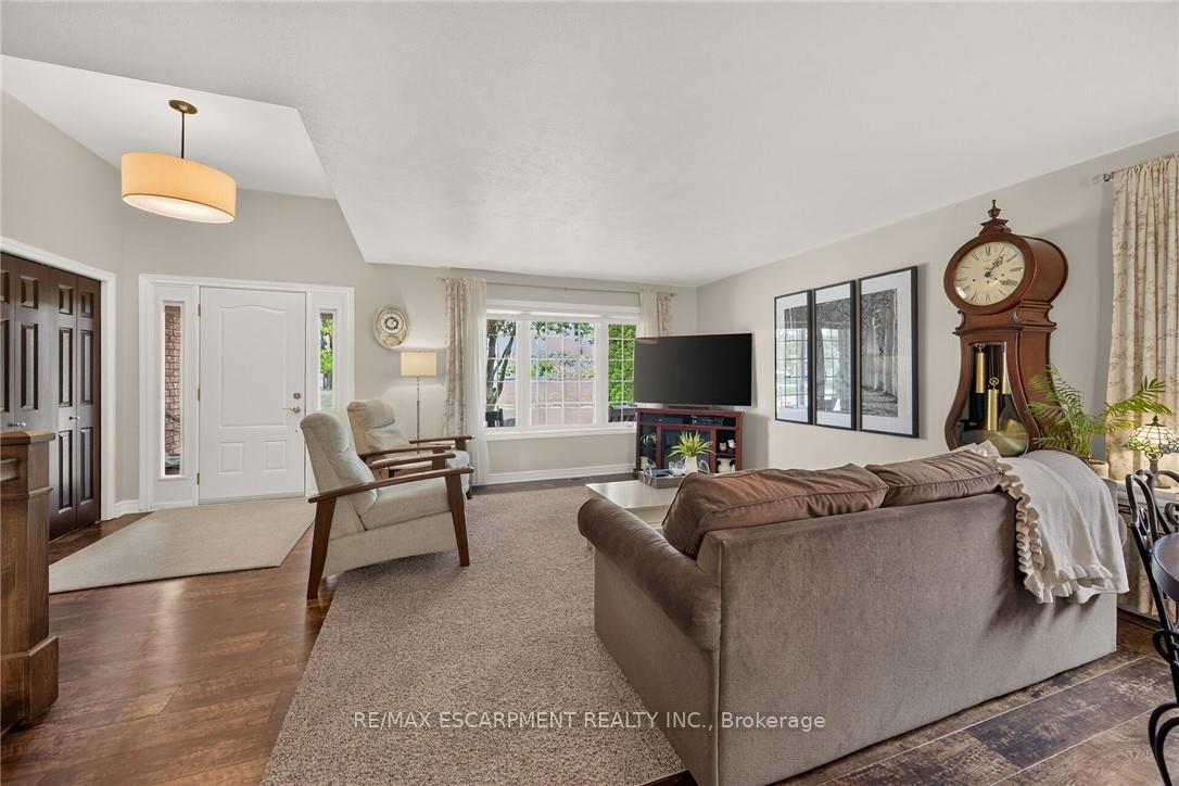 Photo 10 of 225 Dover Avenue, Norfolk, Port Dover — HOMEH