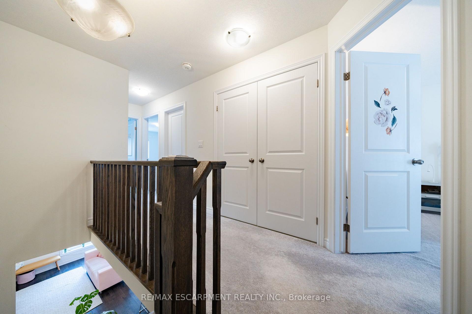 Photo 26 of 30 Cleland Avenue, Hamilton, Meadowlands — HOMEH