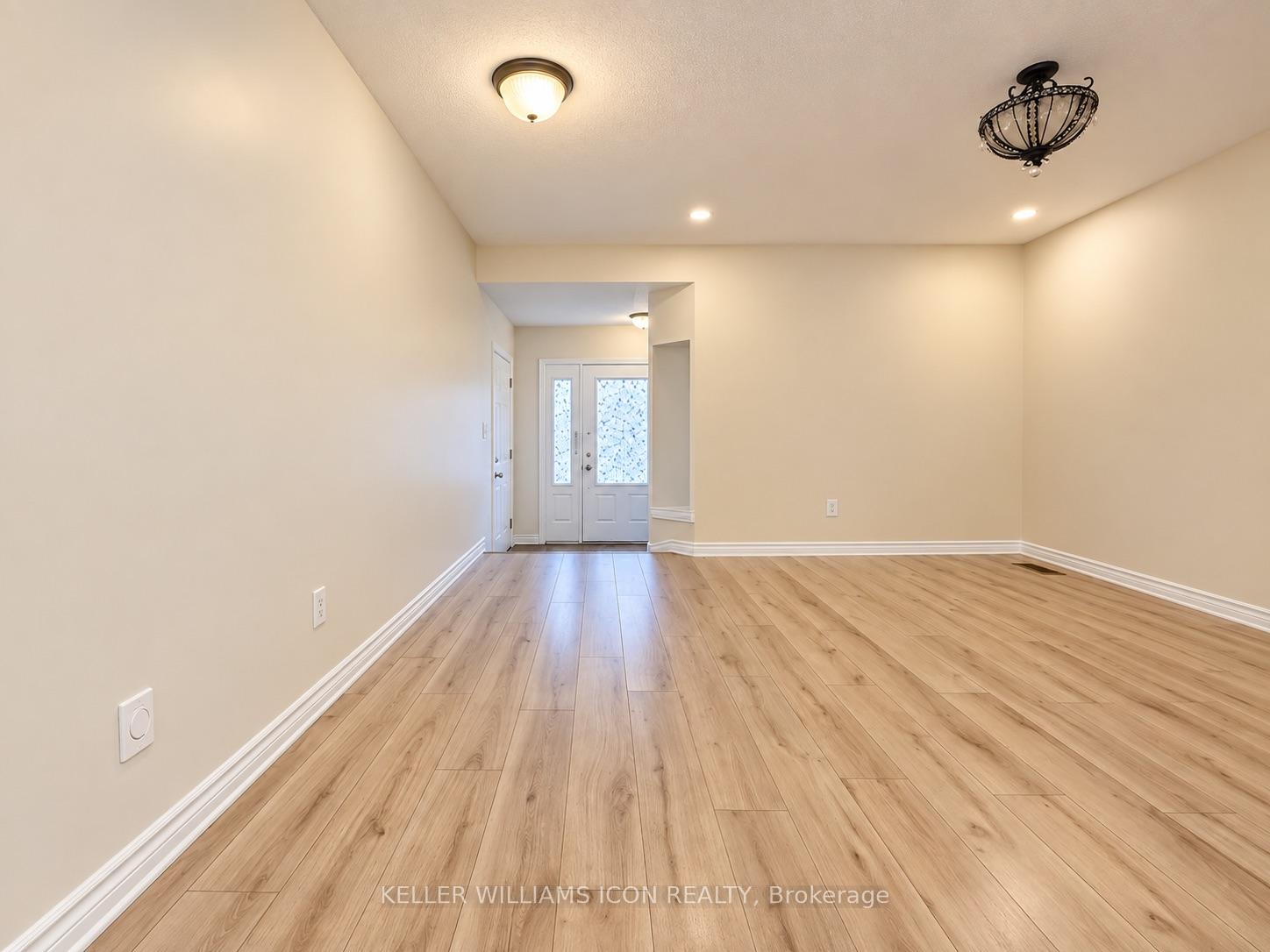 Photo 6 of 318 Ventanna Way, Ottawa, Barrhaven - Strandherd — HOMEH