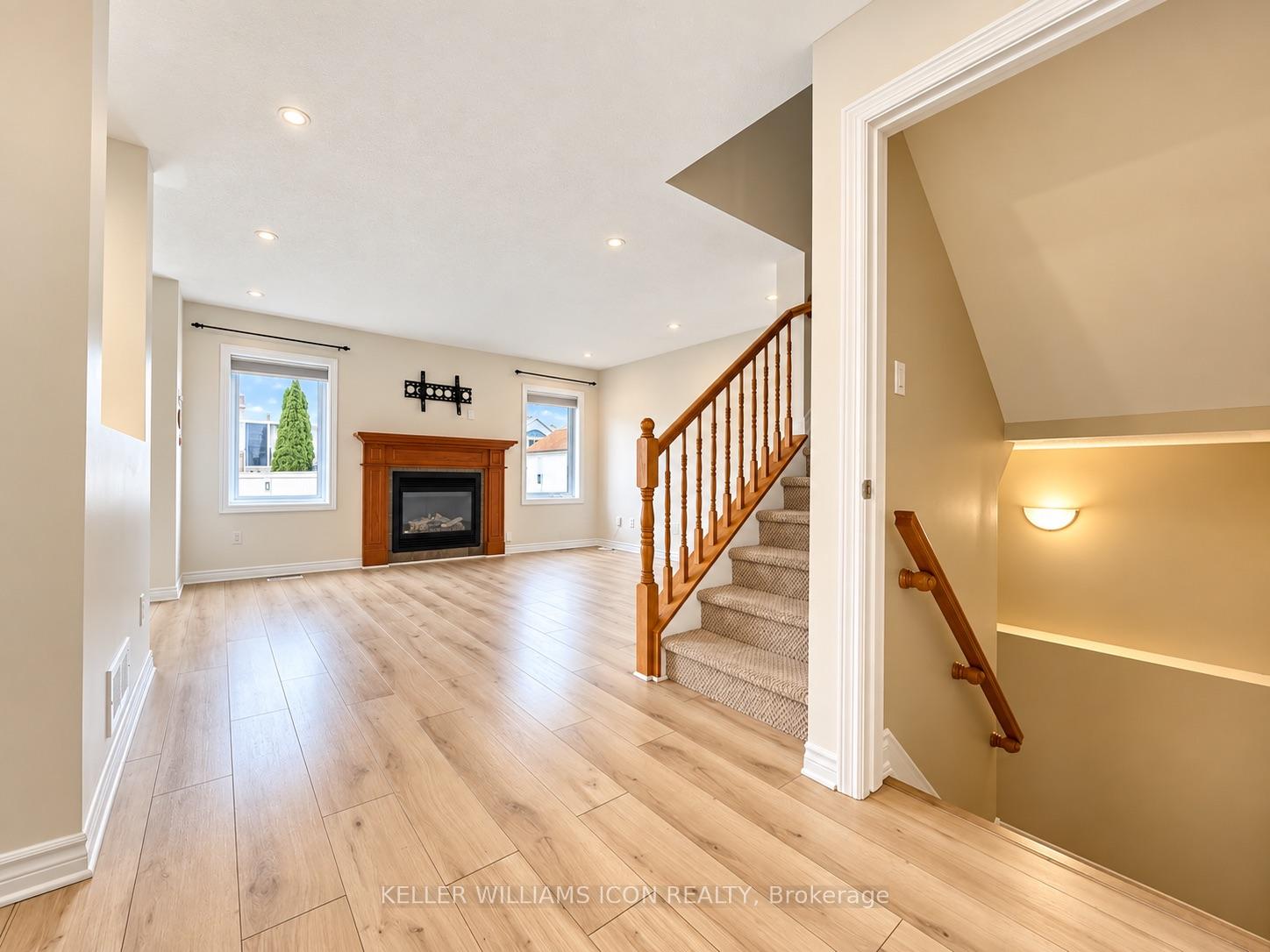 Photo 7 of 318 Ventanna Way, Ottawa, Barrhaven - Strandherd — HOMEH