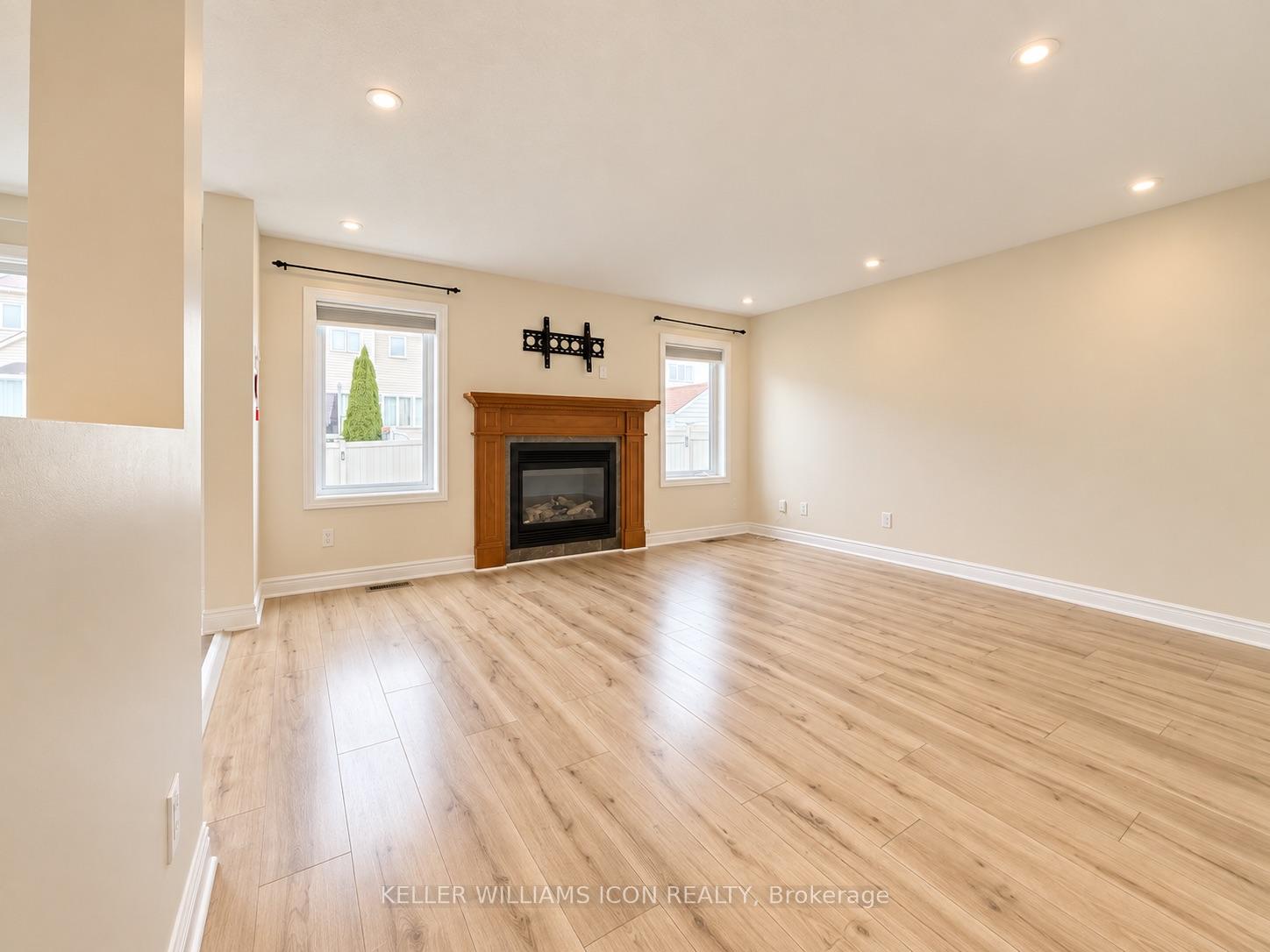 Photo 8 of 318 Ventanna Way, Ottawa, Barrhaven - Strandherd — HOMEH