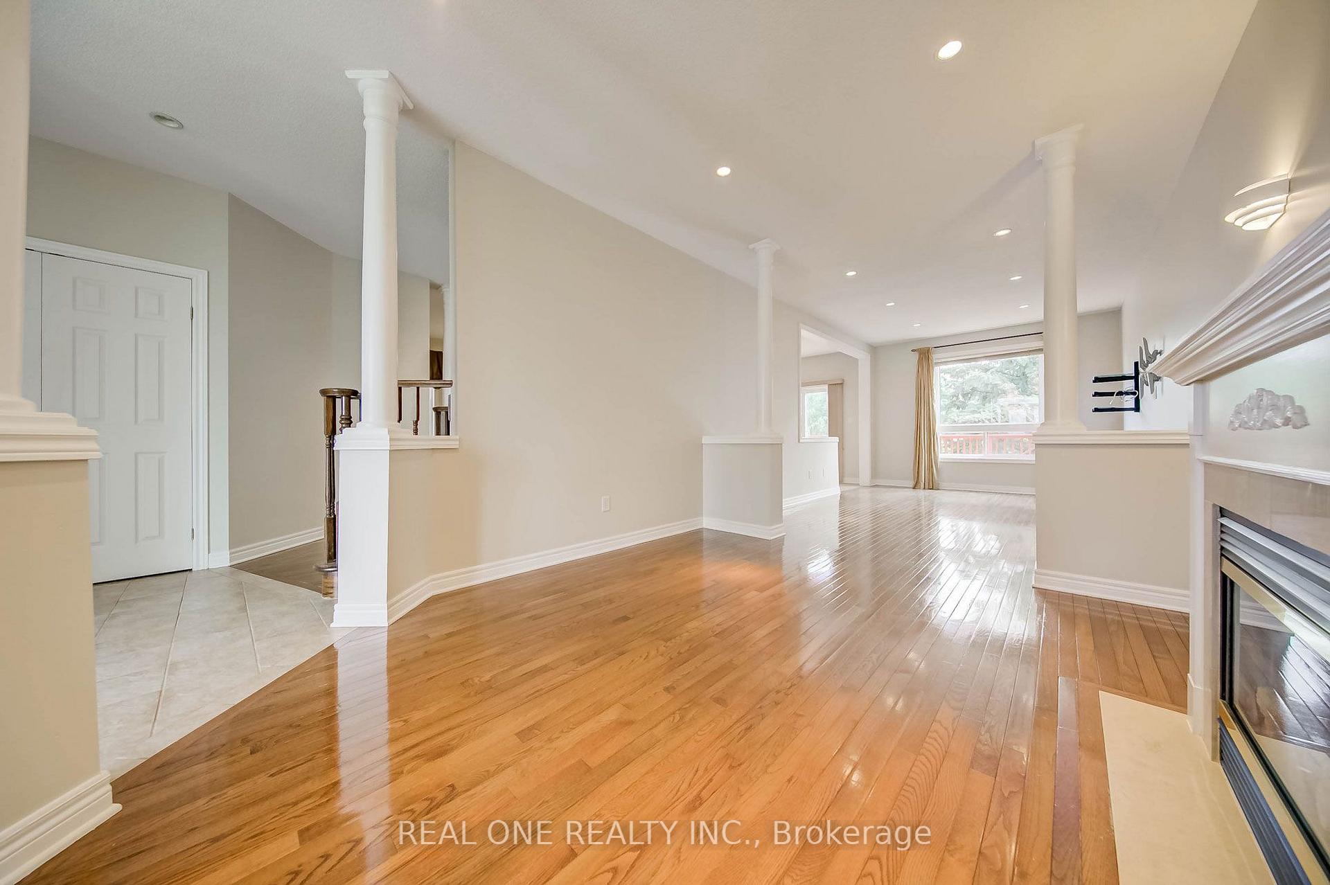 Photo 10 of 1418 Gulledge Trail, Oakville, West Oak Trails — HOMEH