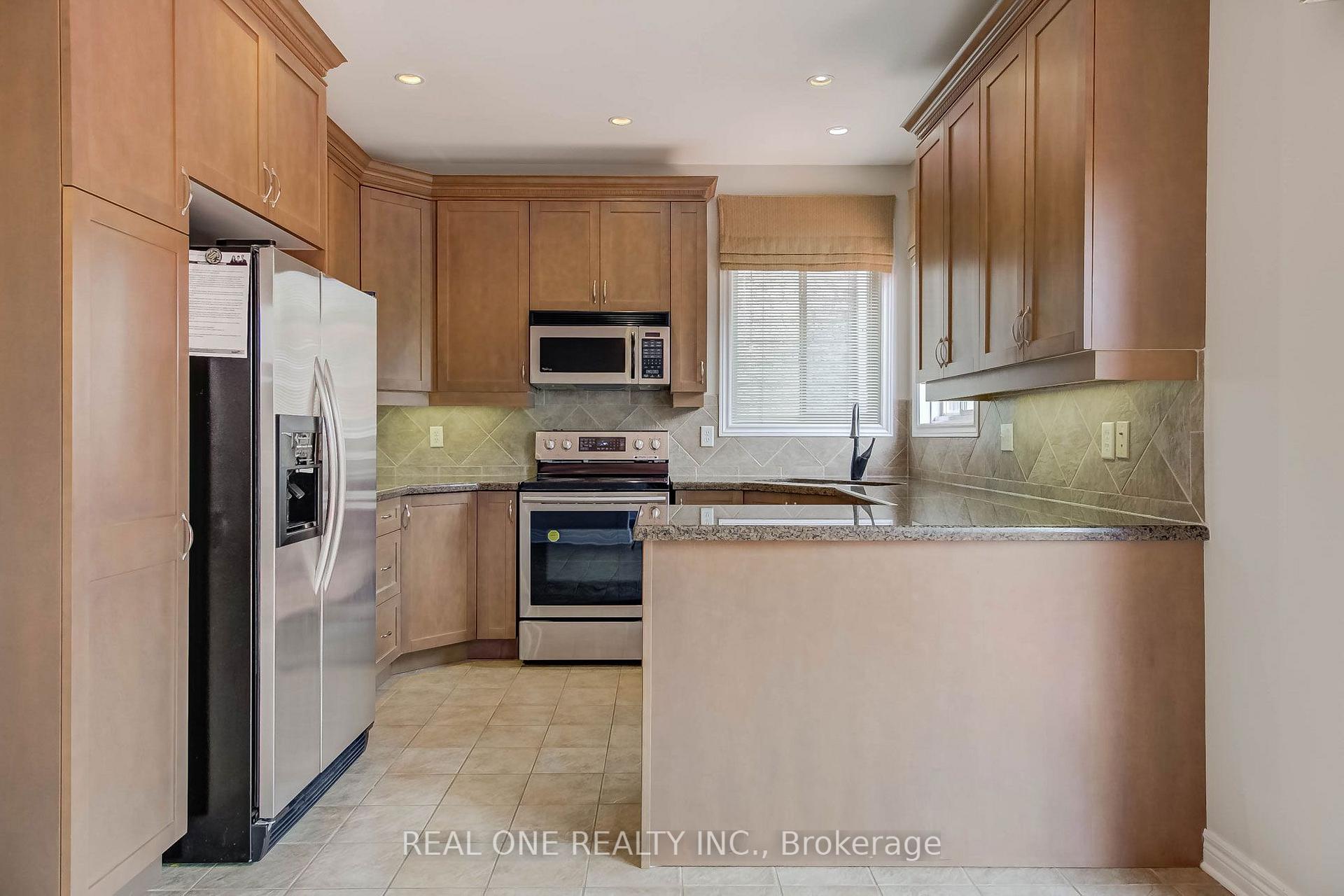 Photo 20 of 1418 Gulledge Trail, Oakville, West Oak Trails — HOMEH