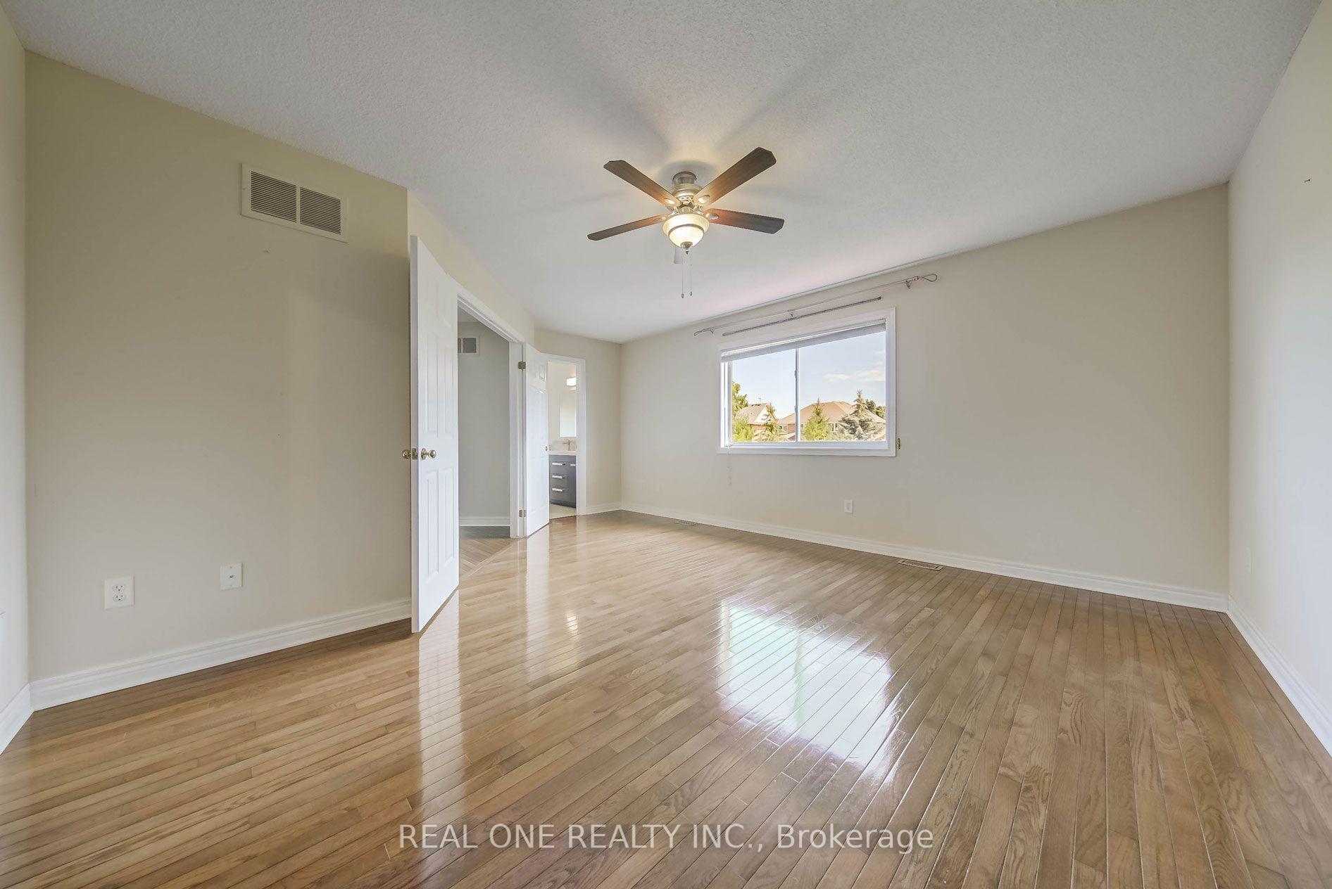 Photo 32 of 1418 Gulledge Trail, Oakville, West Oak Trails — HOMEH