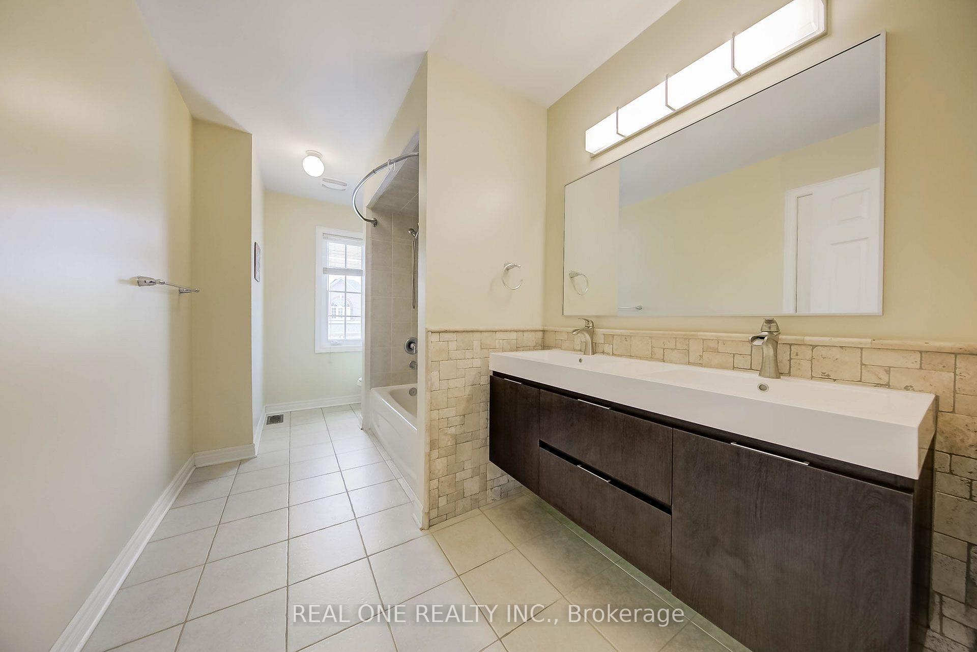 Photo 36 of 1418 Gulledge Trail, Oakville, West Oak Trails — HOMEH