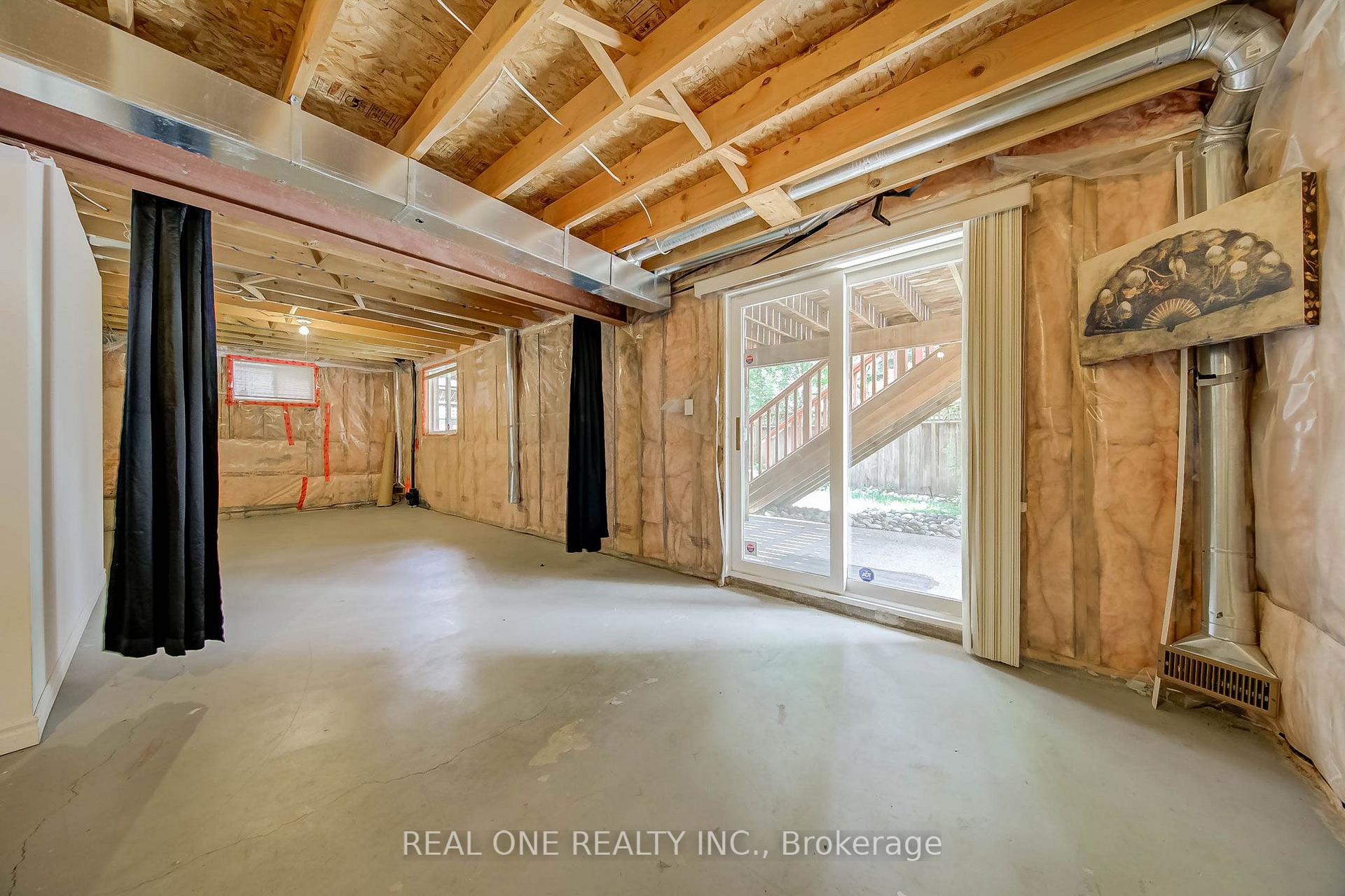 Photo 41 of 1418 Gulledge Trail, Oakville, West Oak Trails — HOMEH