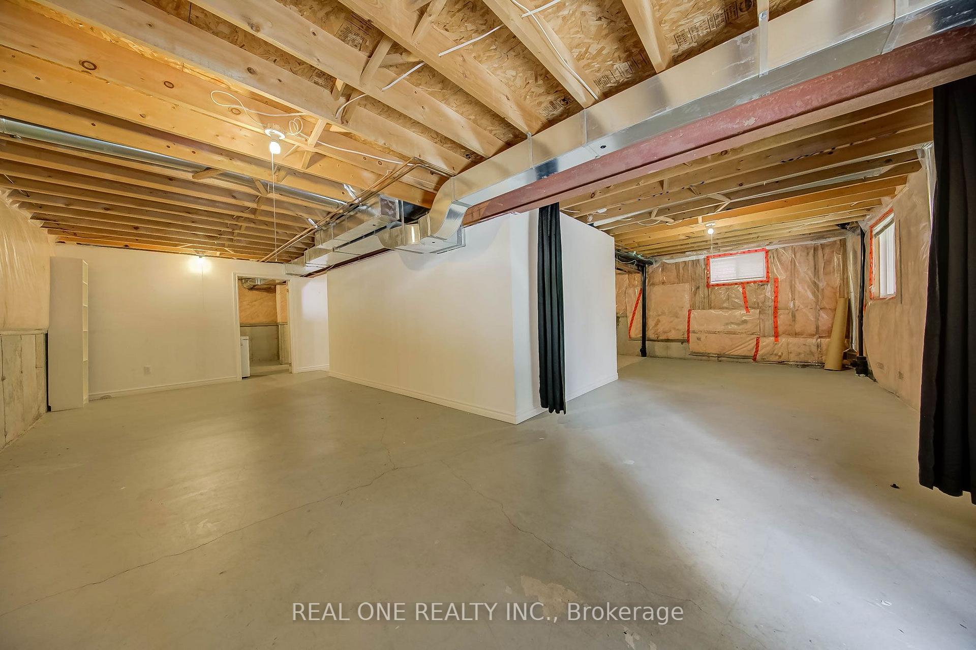 Photo 42 of 1418 Gulledge Trail, Oakville, West Oak Trails — HOMEH