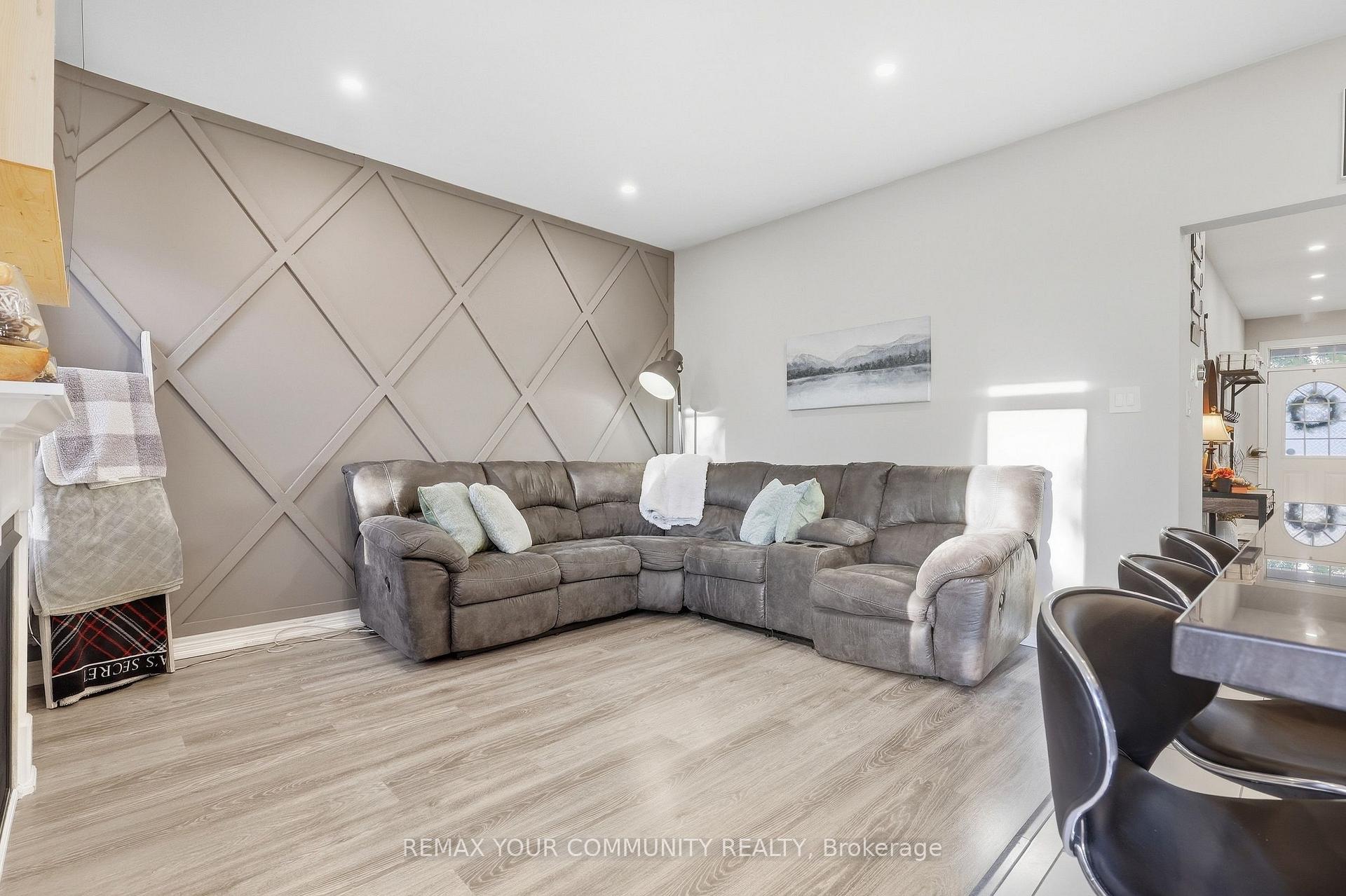 Photo 12 of 6 Jackson Drive, New Tecumseth, Tottenham — HOMEH