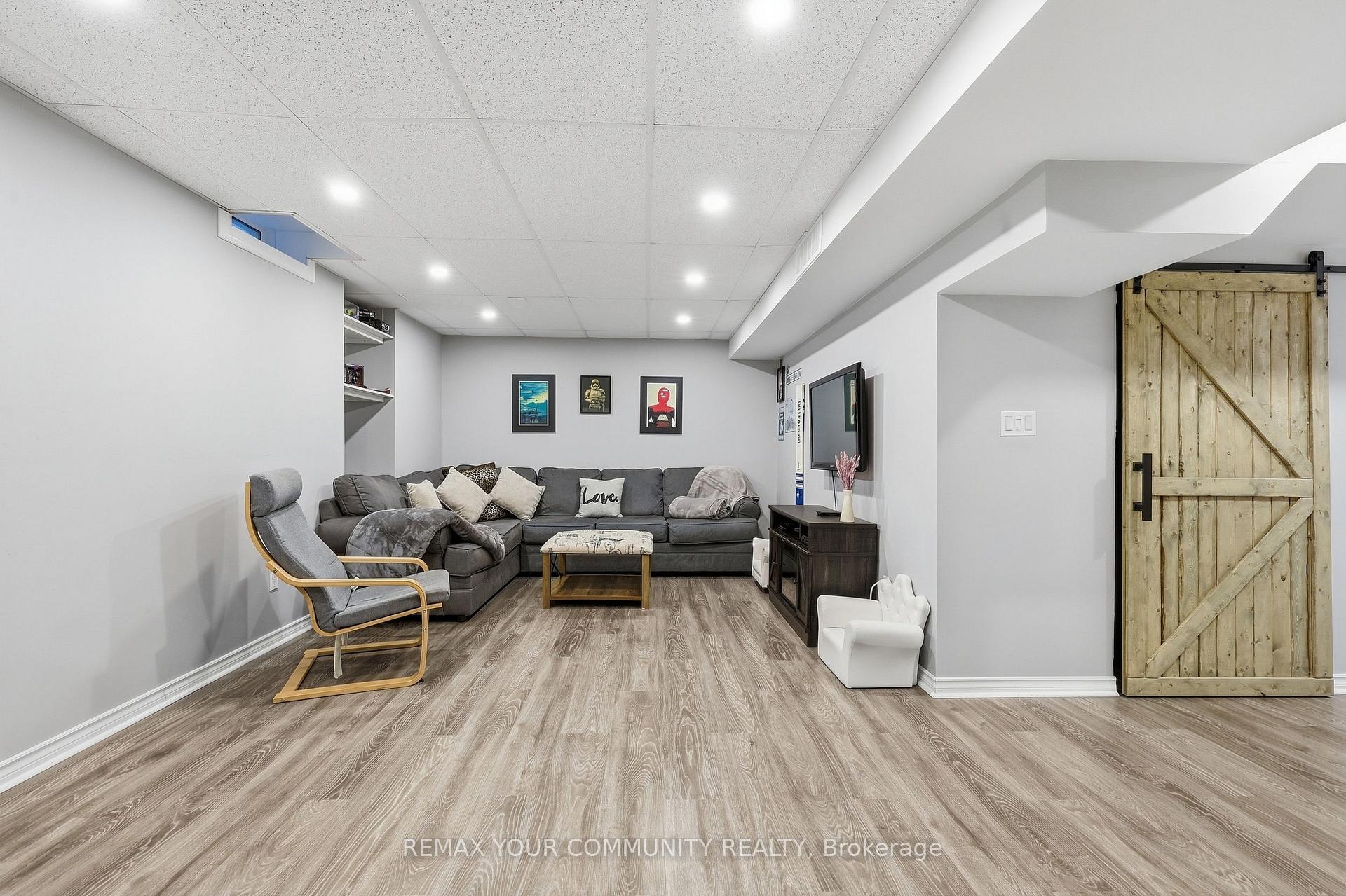 Photo 23 of 6 Jackson Drive, New Tecumseth, Tottenham — HOMEH
