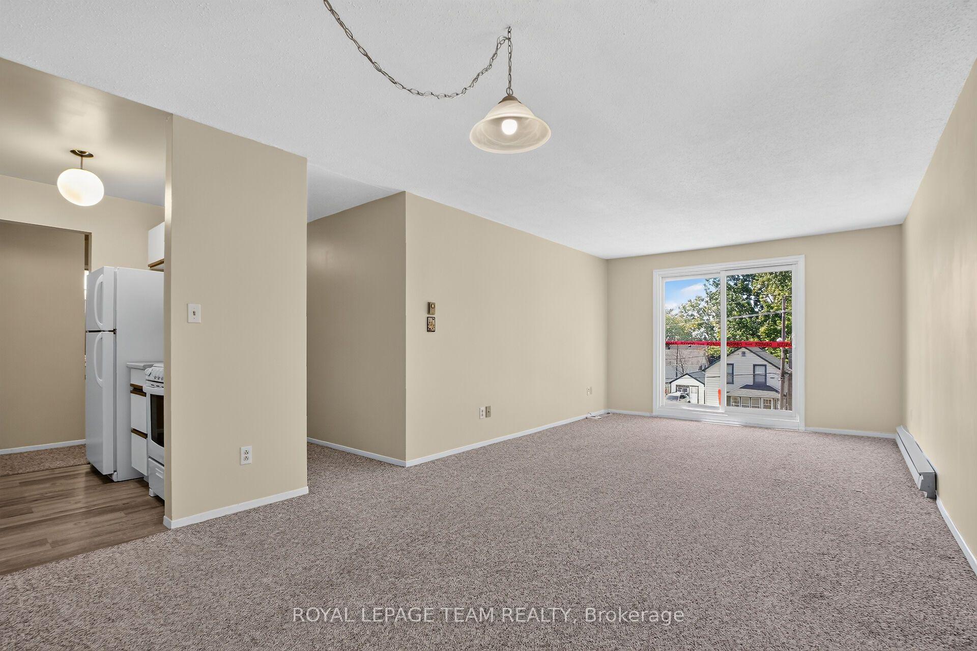 Photo 8 of Unit 21, 2 Charlotte Place, Brockville, Brockville — HOMEH