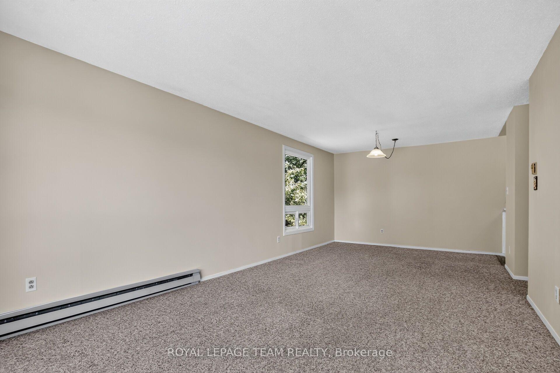 Photo 10 of Unit 21, 2 Charlotte Place, Brockville, Brockville — HOMEH
