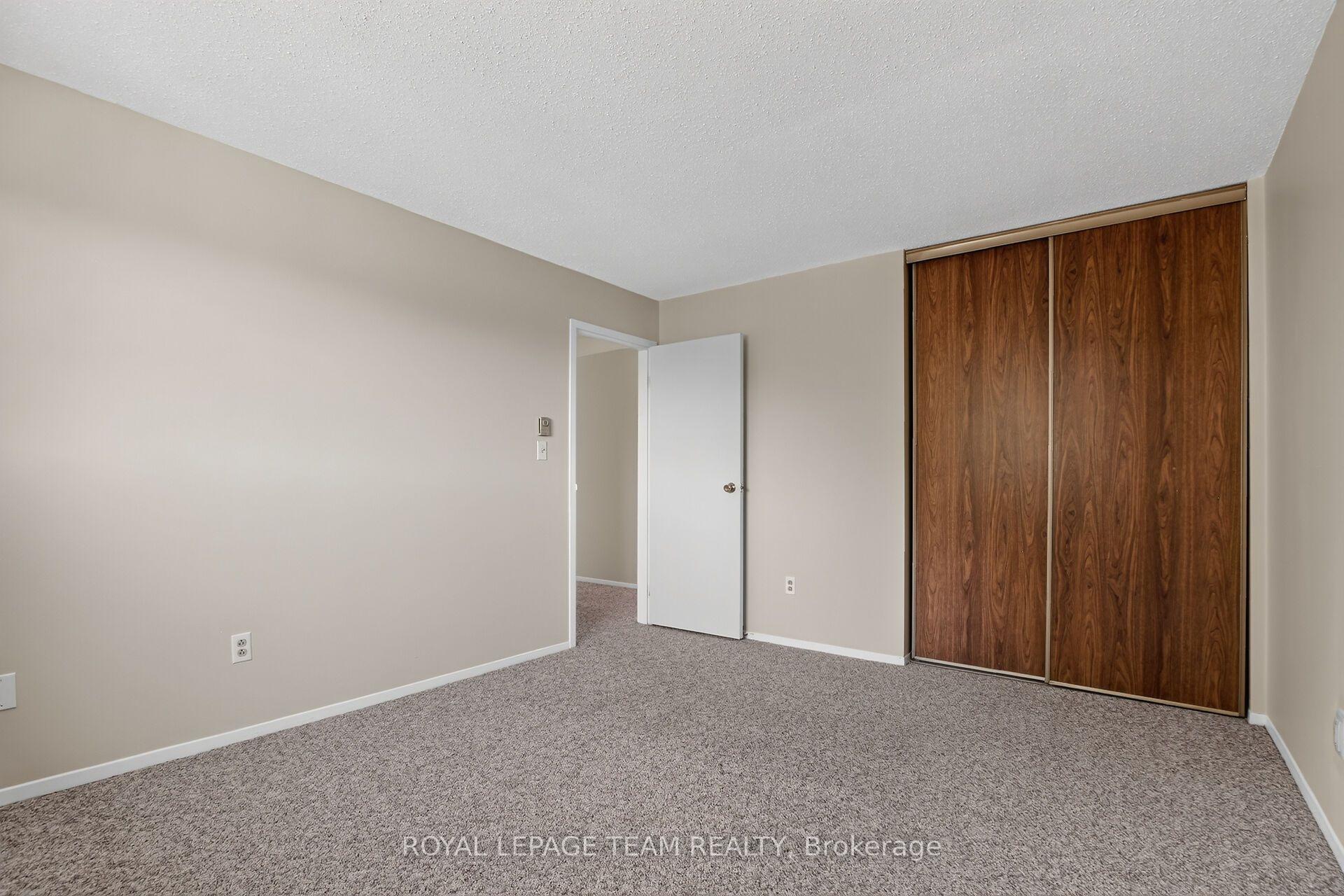 Photo 14 of Unit 21, 2 Charlotte Place, Brockville, Brockville — HOMEH
