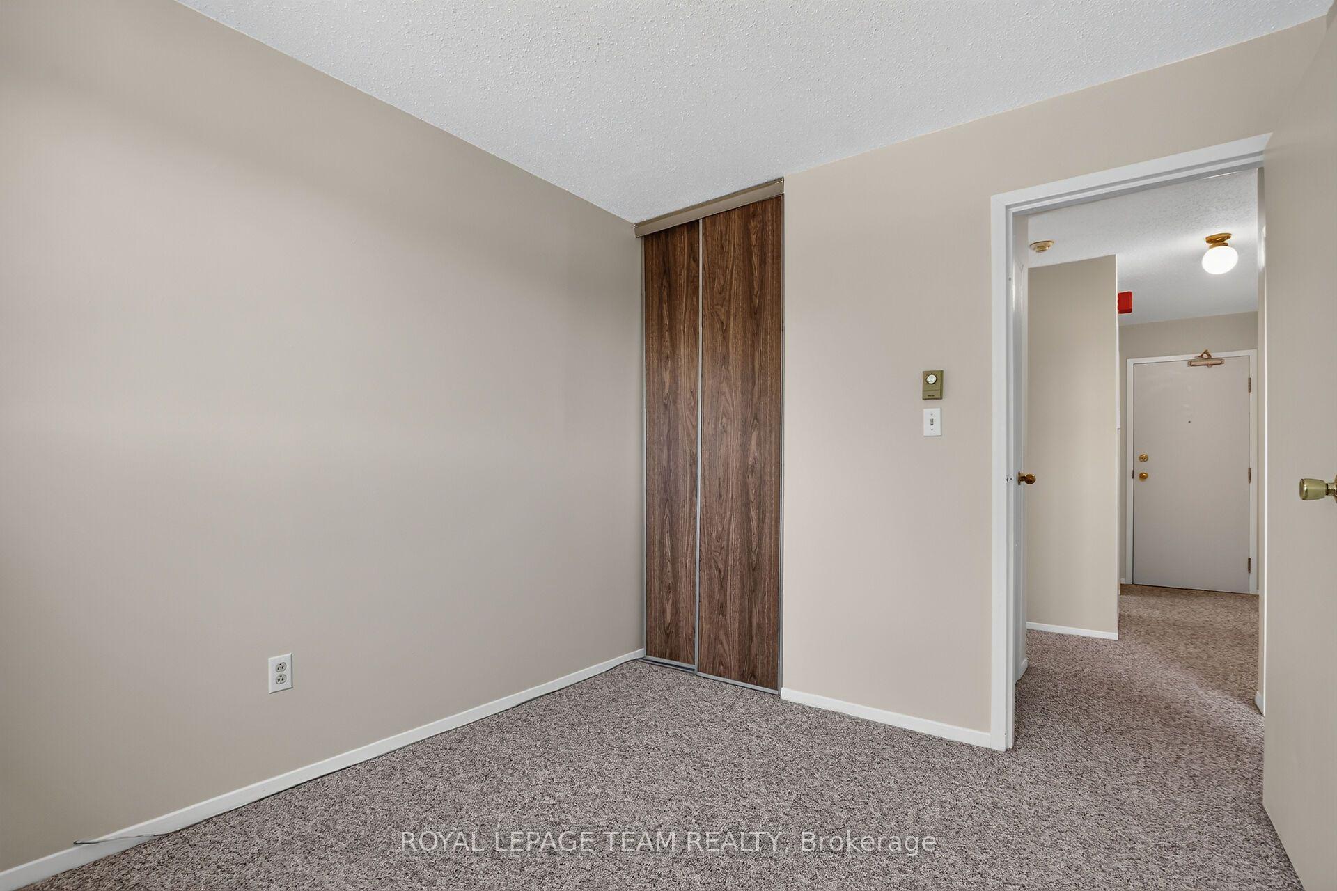 Photo 17 of Unit 21, 2 Charlotte Place, Brockville, Brockville — HOMEH