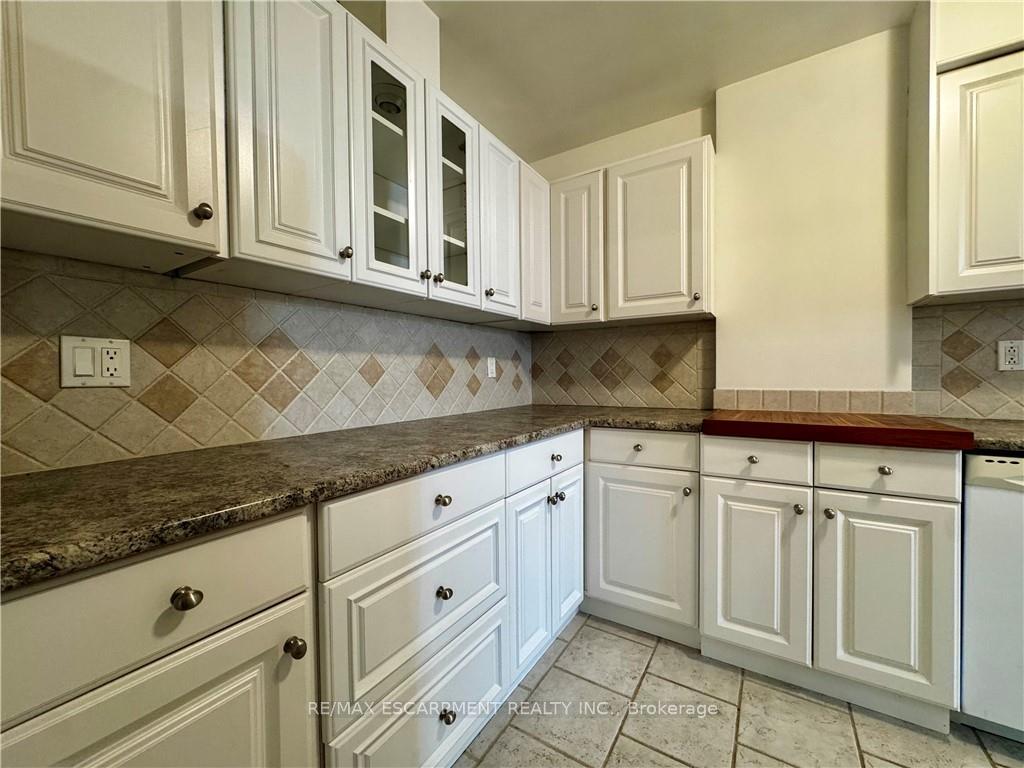 Photo 9 of Unit 809, 35 Towering Heights Boulevard, St. Catharines, Glendale/Glenridge — HOMEH