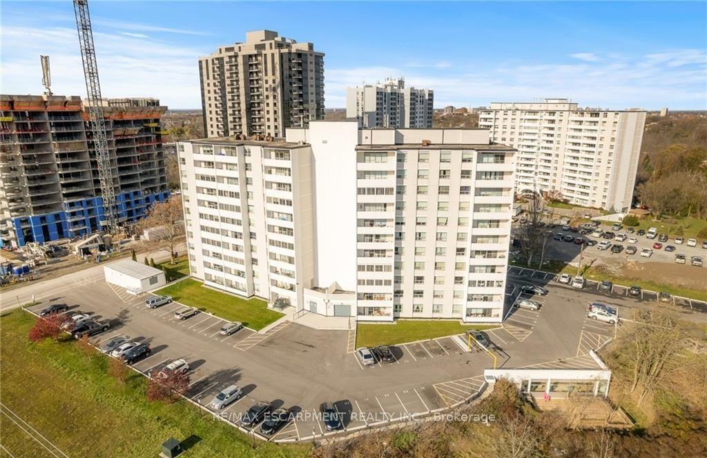 Photo 52 of Unit 809, 35 Towering Heights Boulevard, St. Catharines, Glendale/Glenridge — HOMEH