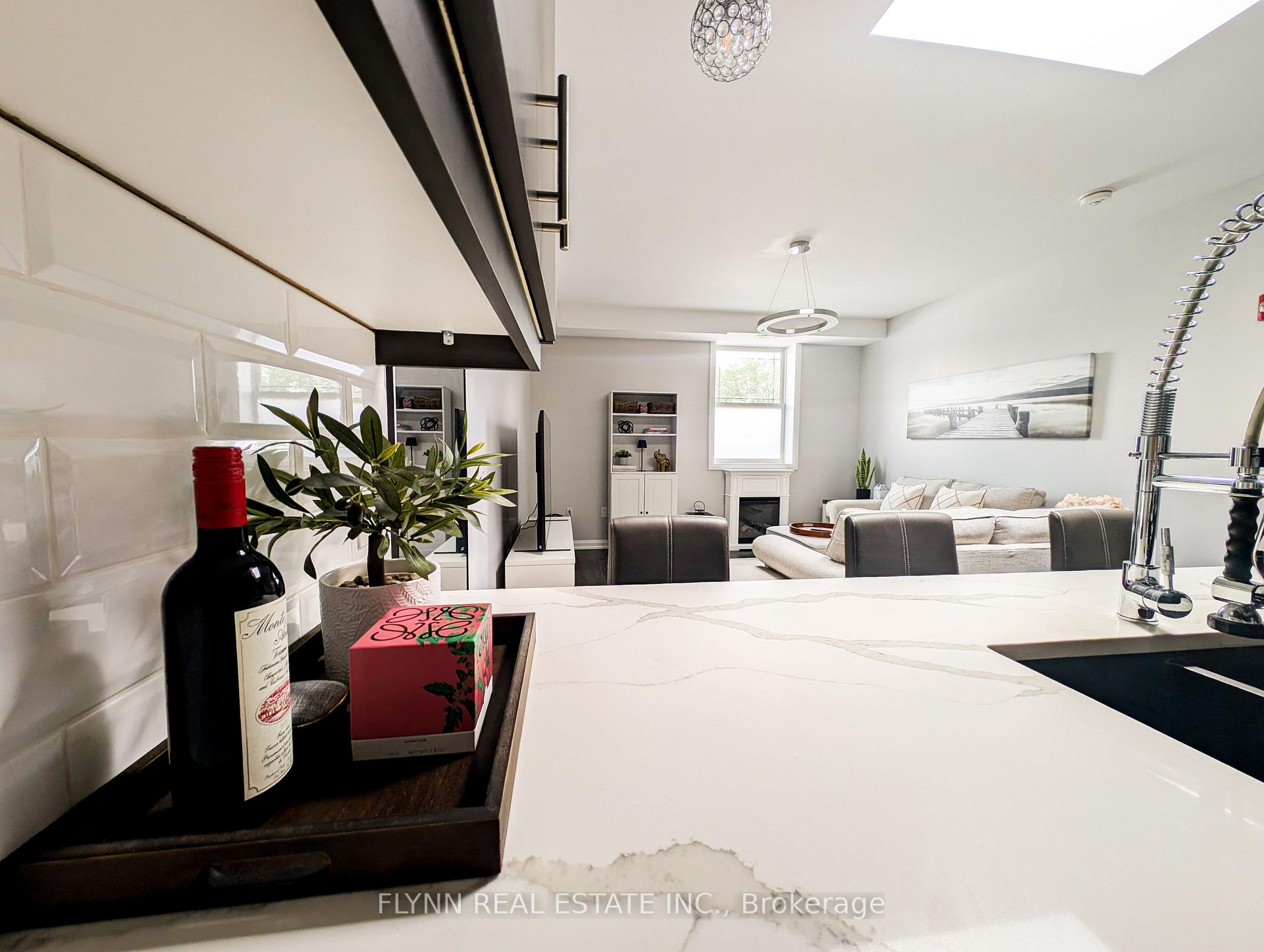 Photo 22 of Unit 207, 3710 Main Street, Niagara Falls, Chippawa — HOMEH