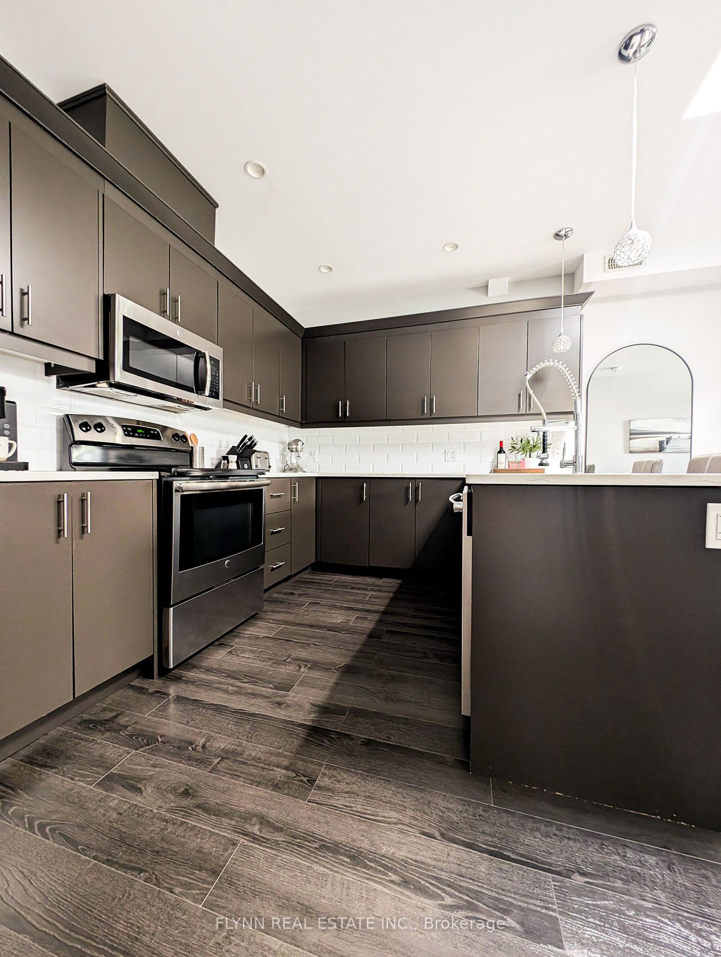 Photo 24 of Unit 207, 3710 Main Street, Niagara Falls, Chippawa — HOMEH
