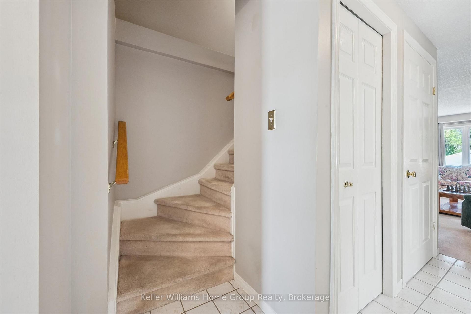 Photo 19 of 63 Boulder Crescent, Guelph, Clairfields/Hanlon Business Park — HOMEH