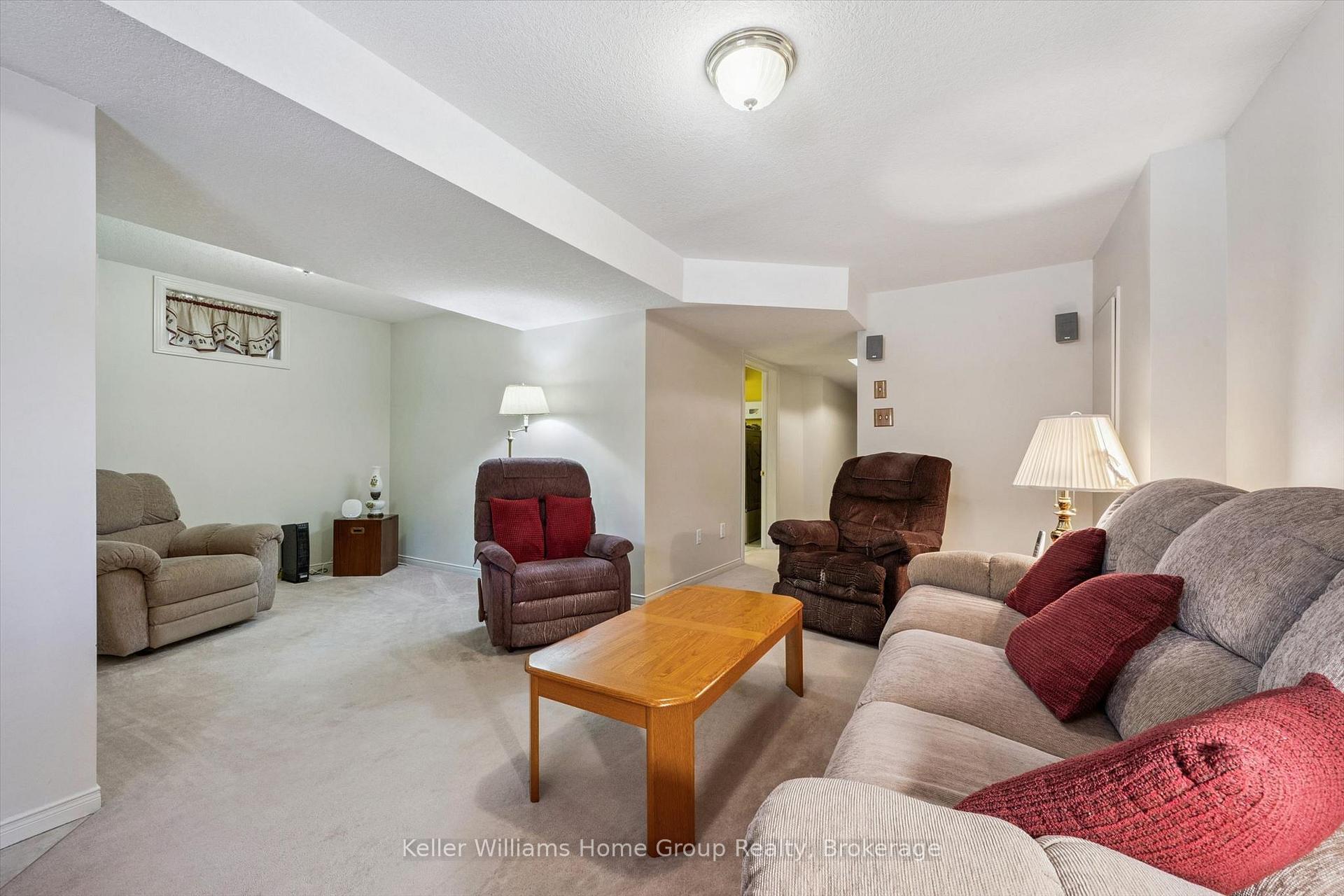 Photo 30 of 63 Boulder Crescent, Guelph, Clairfields/Hanlon Business Park — HOMEH