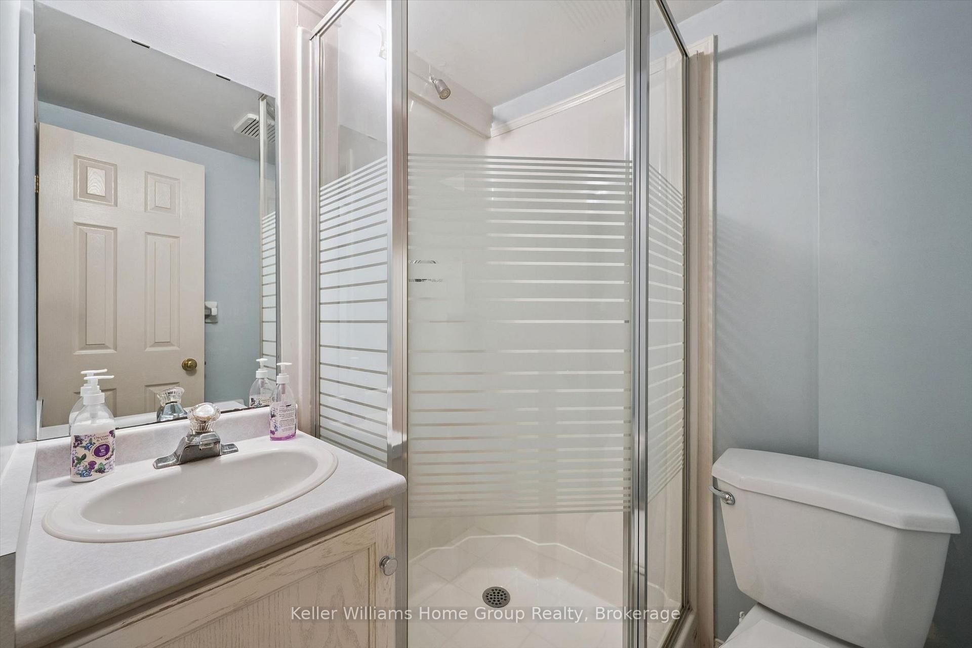 Photo 31 of 63 Boulder Crescent, Guelph, Clairfields/Hanlon Business Park — HOMEH