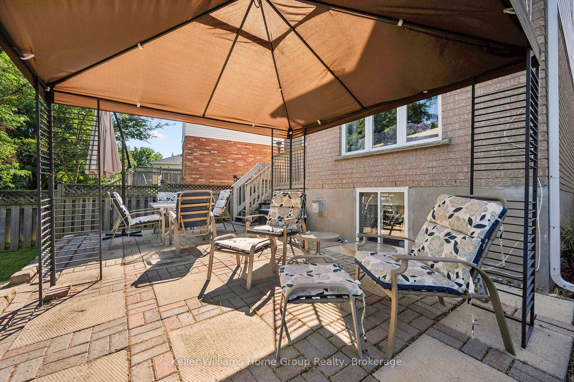 Photo 34 of 63 Boulder Crescent, Guelph, Clairfields/Hanlon Business Park — HOMEH