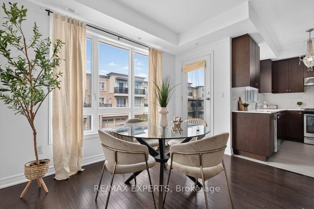 Photo 8 of Unit 19, 125 Kayla Crescent, Vaughan, Maple — HOMEH