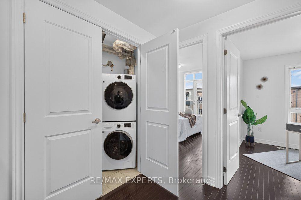 Photo 13 of Unit 19, 125 Kayla Crescent, Vaughan, Maple — HOMEH