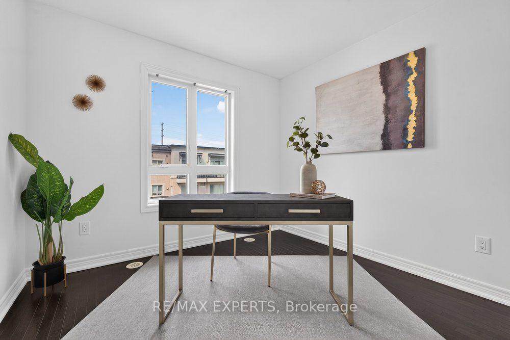 Photo 16 of Unit 19, 125 Kayla Crescent, Vaughan, Maple — HOMEH