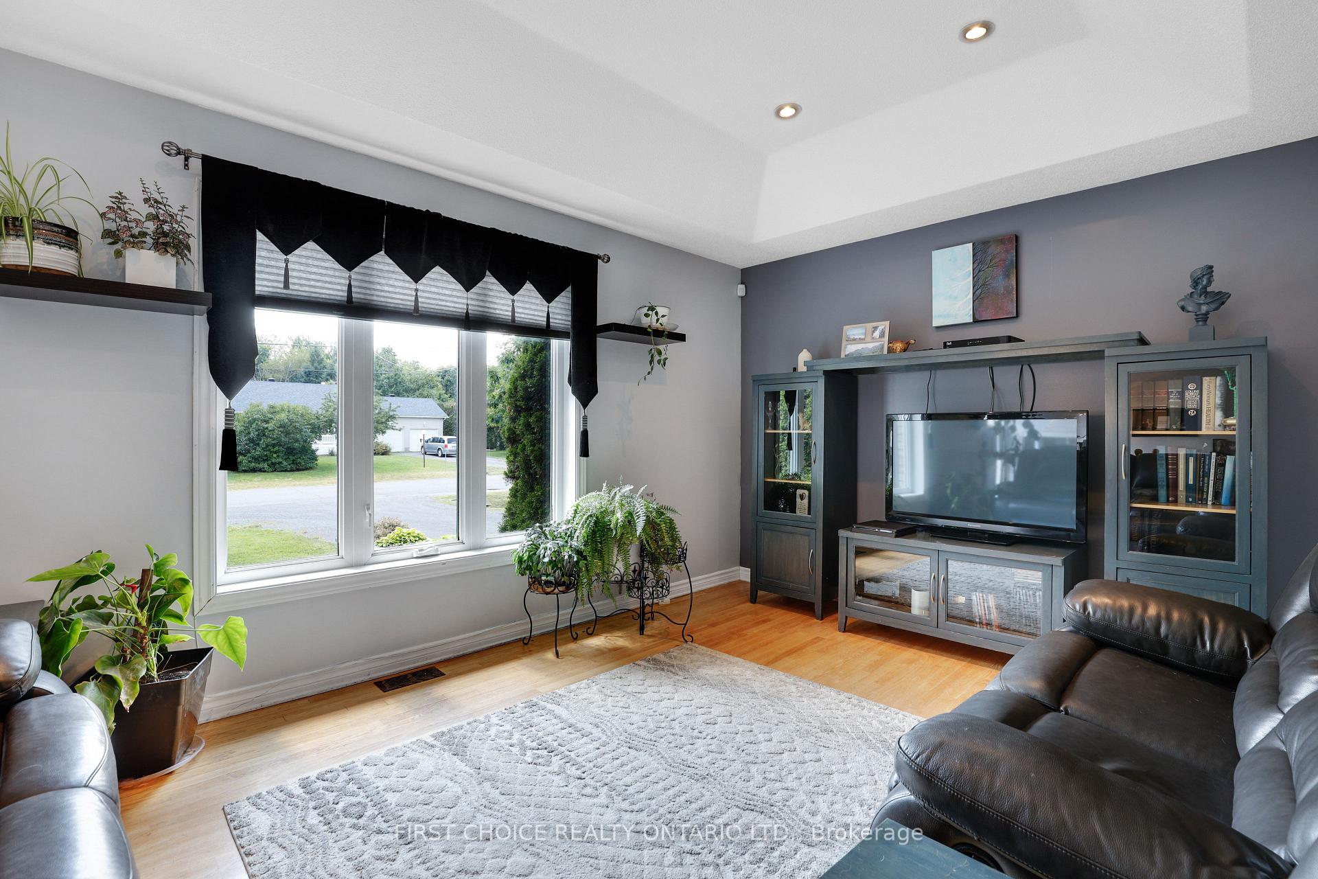 Photo 25 of 5857 Trudeau Avenue, Ottawa, Vars Village — HOMEH