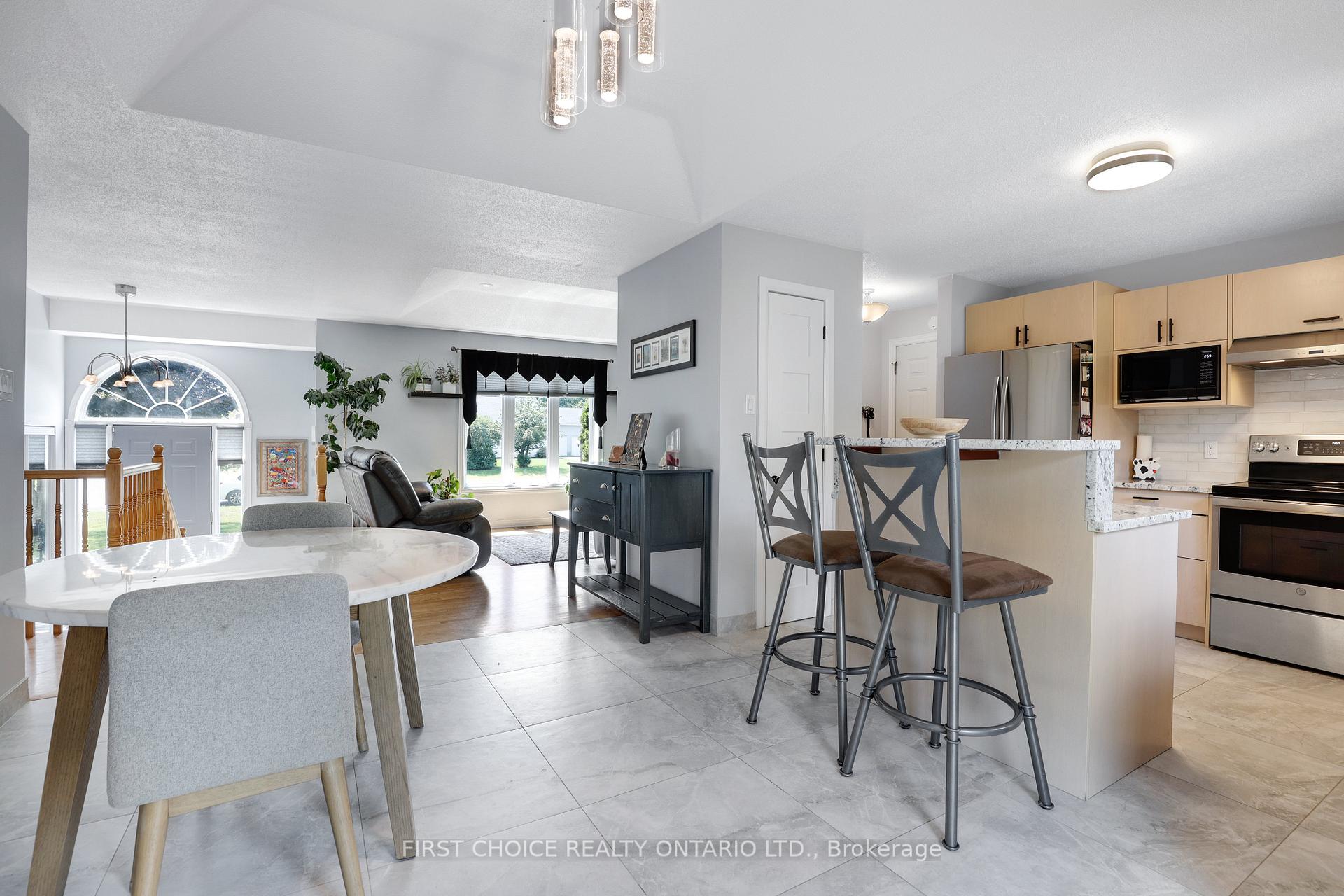 Photo 32 of 5857 Trudeau Avenue, Ottawa, Vars Village — HOMEH