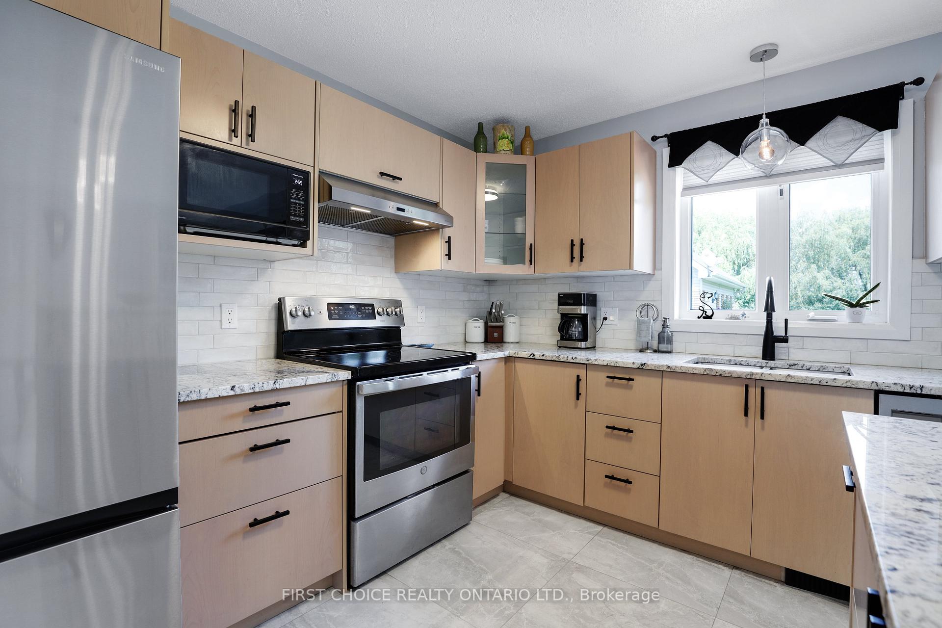 Photo 33 of 5857 Trudeau Avenue, Ottawa, Vars Village — HOMEH