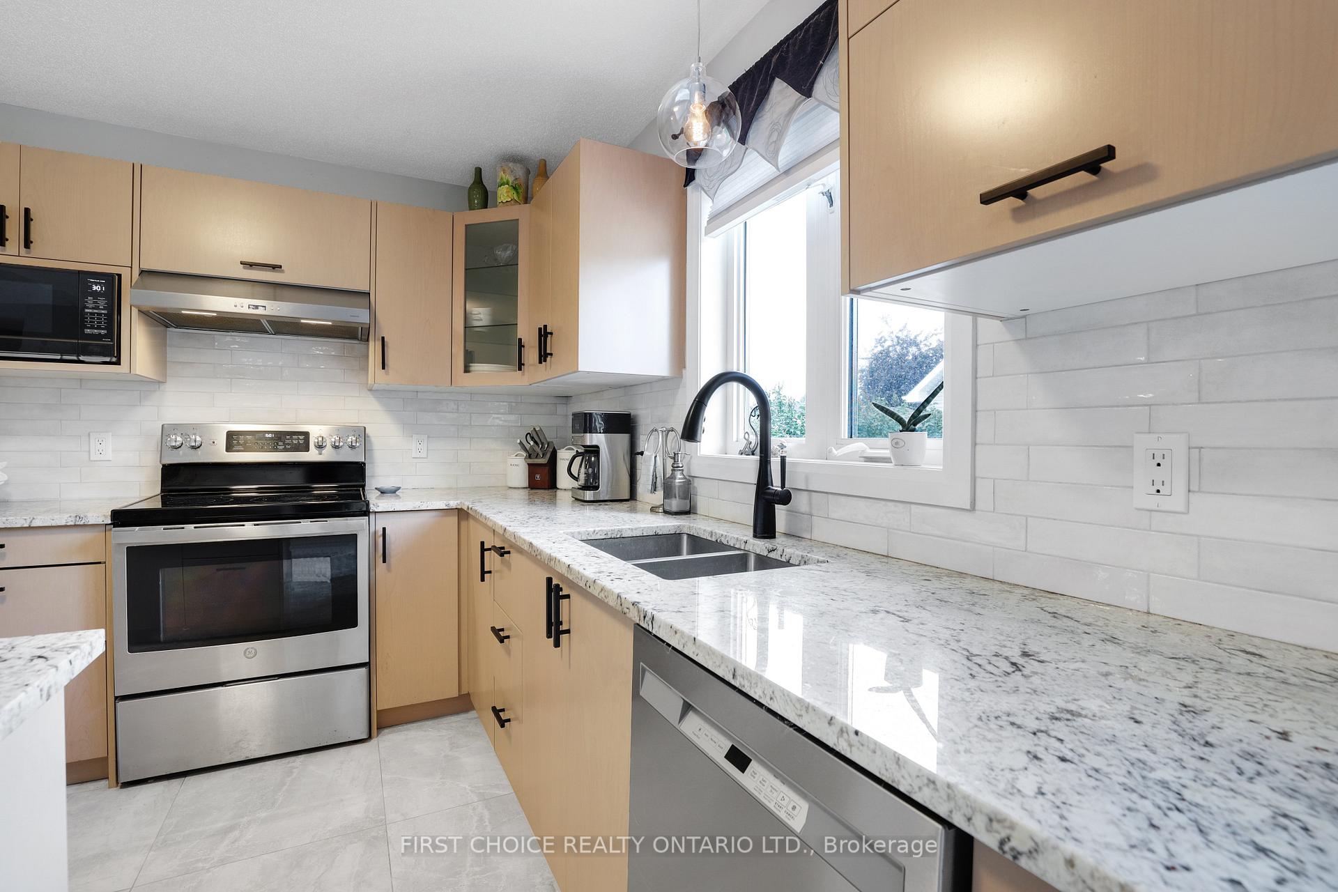 Photo 38 of 5857 Trudeau Avenue, Ottawa, Vars Village — HOMEH