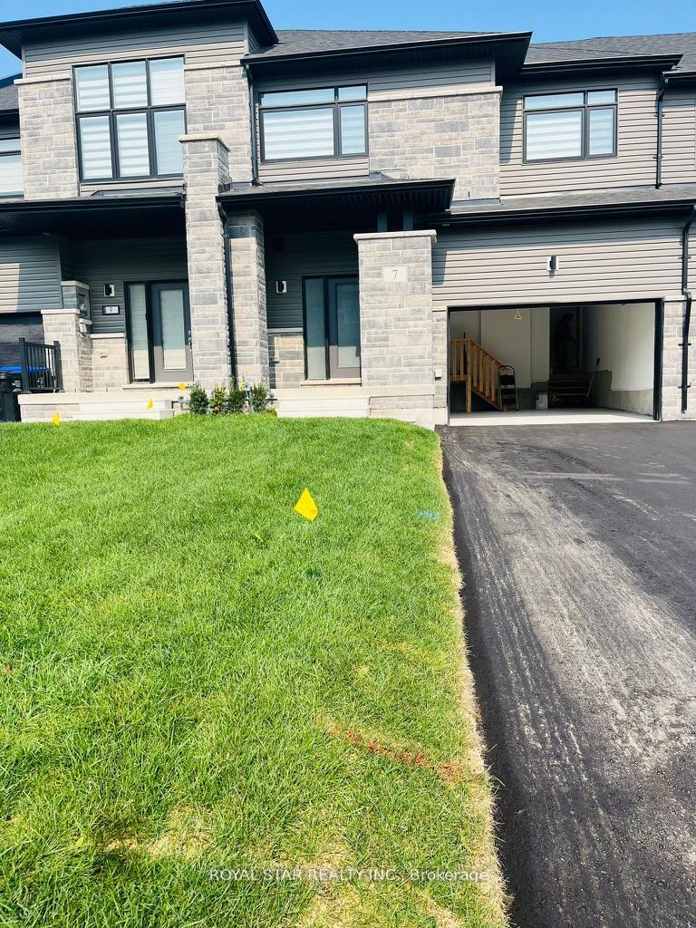 Photo 2 of 7 Federica Crescent, Wasaga Beach — HOMEH
