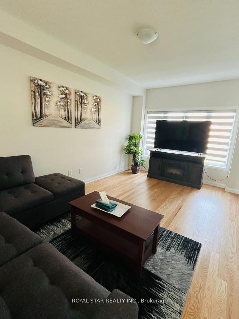 Photo 3 of 7 Federica Crescent, Wasaga Beach — HOMEH