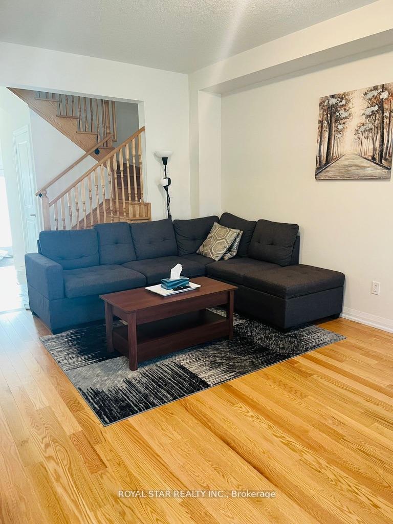 Photo 4 of 7 Federica Crescent, Wasaga Beach — HOMEH