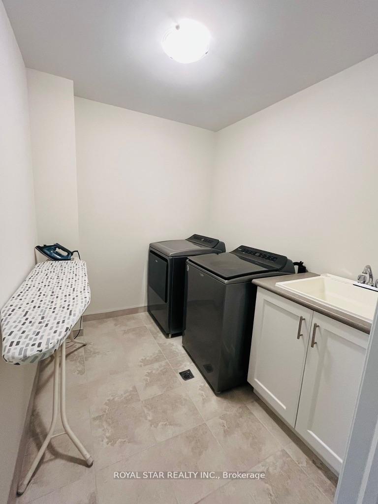 Photo 15 of 7 Federica Crescent, Wasaga Beach — HOMEH