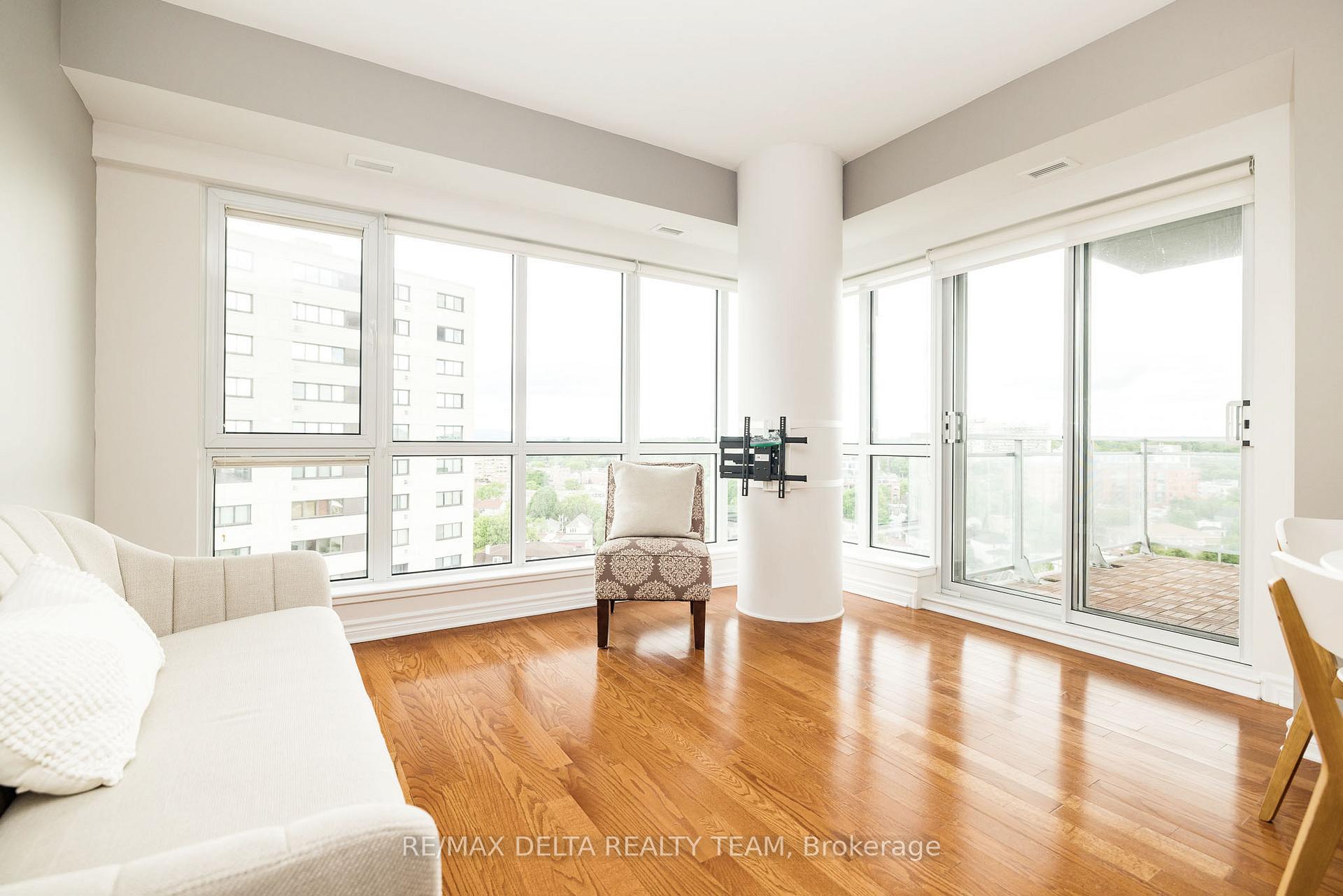 Photo 3 of Unit 1207, 70 Landry Street, Ottawa, Vanier — HOMEH