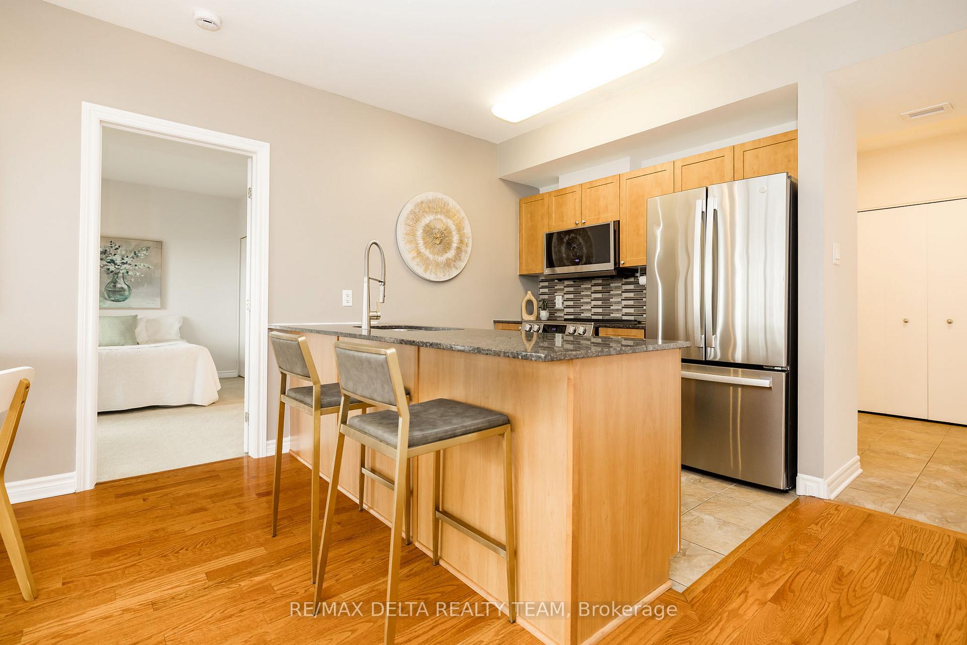 Photo 8 of Unit 1207, 70 Landry Street, Ottawa, Vanier — HOMEH