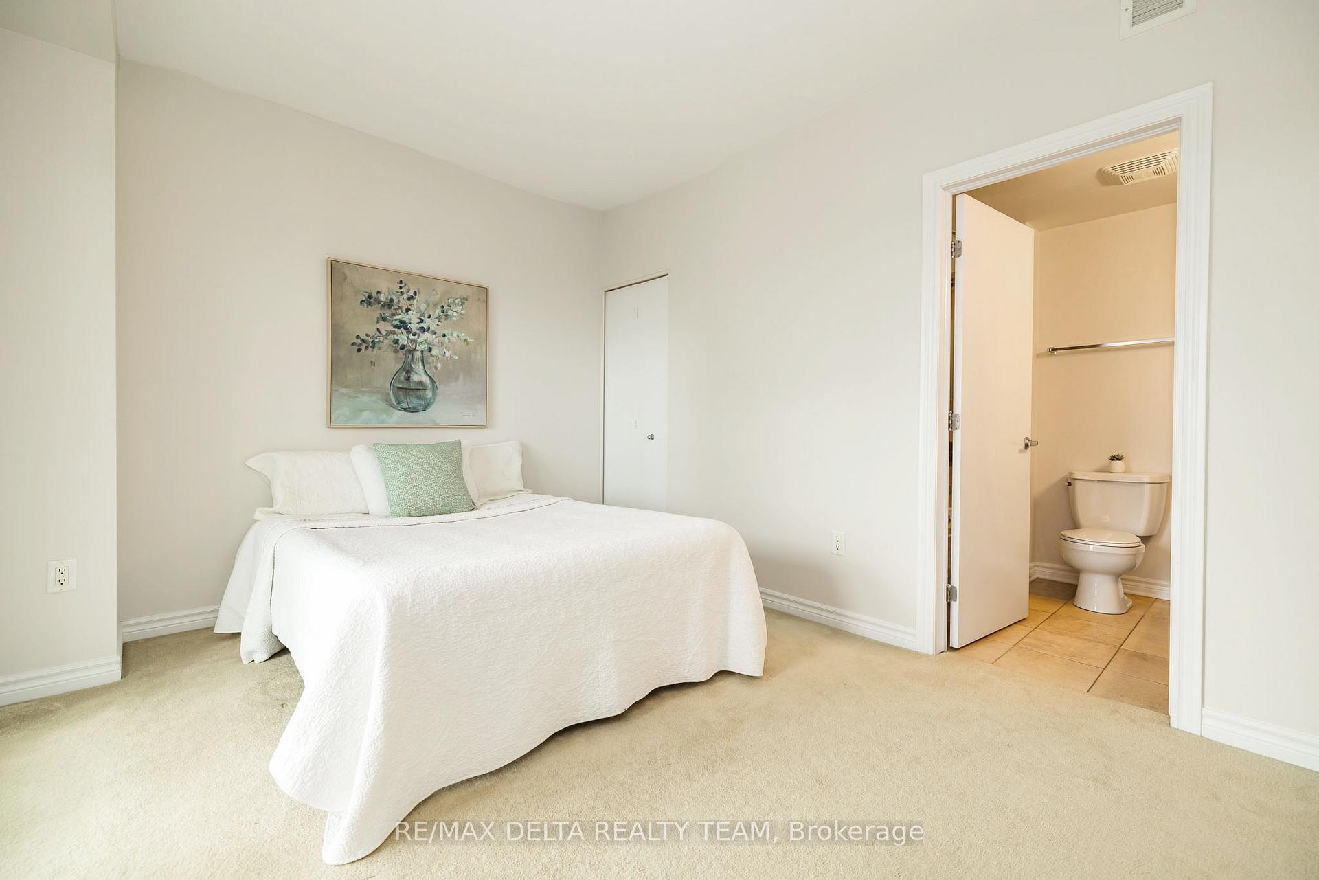 Photo 12 of Unit 1207, 70 Landry Street, Ottawa, Vanier — HOMEH