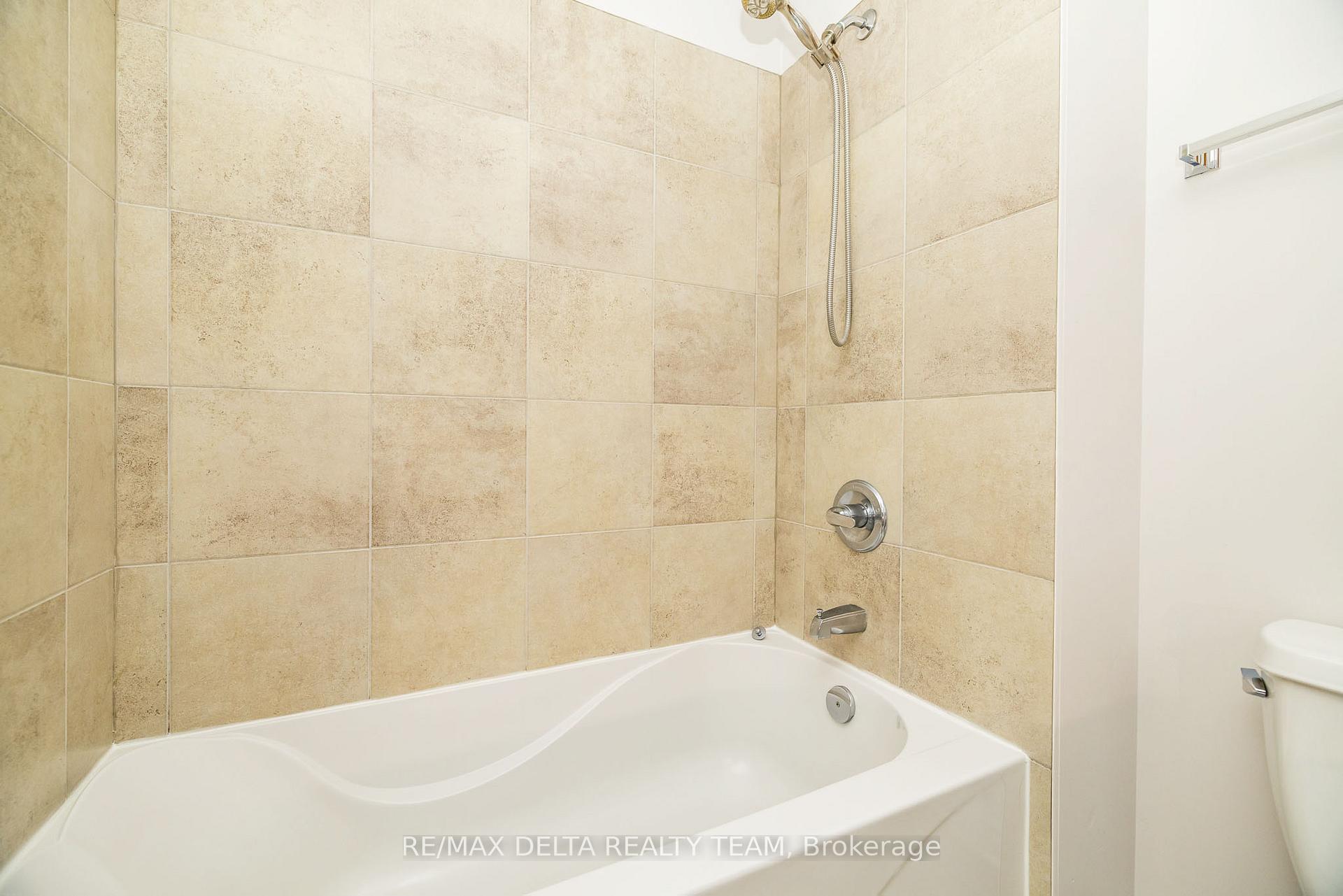 Photo 14 of Unit 1207, 70 Landry Street, Ottawa, Vanier — HOMEH
