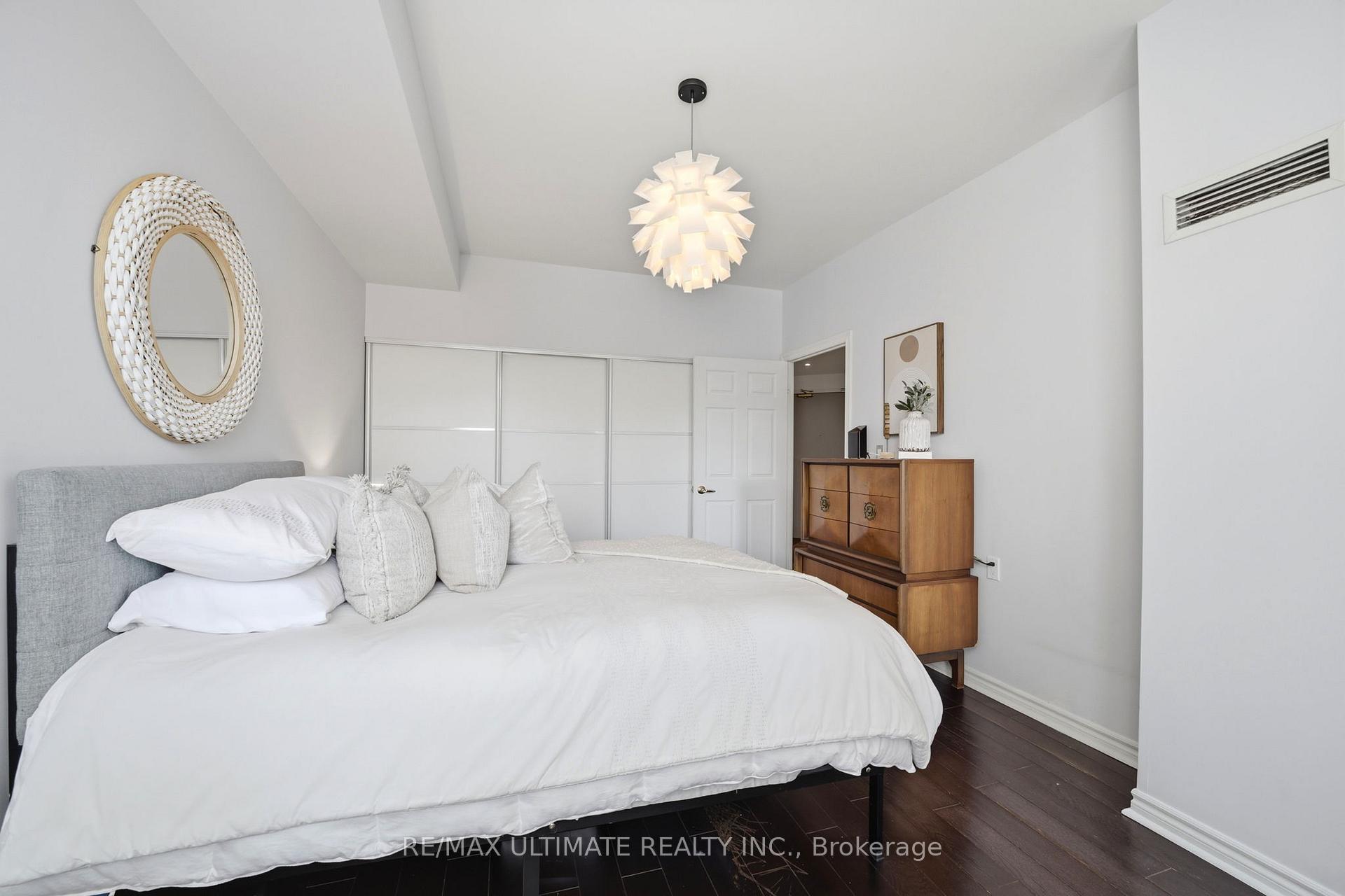 Photo 13 of Unit 405, 1750 Bayview Avenue, Toronto, Mount Pleasant East — HOMEH