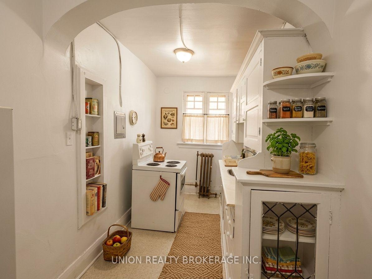 Photo 3 of Unit 16, 2393 Queen Street E, Toronto, The Beaches — HOMEH